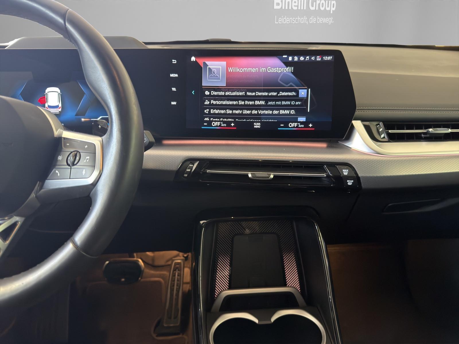 BMW X1 30e xDrive paddles-image-13