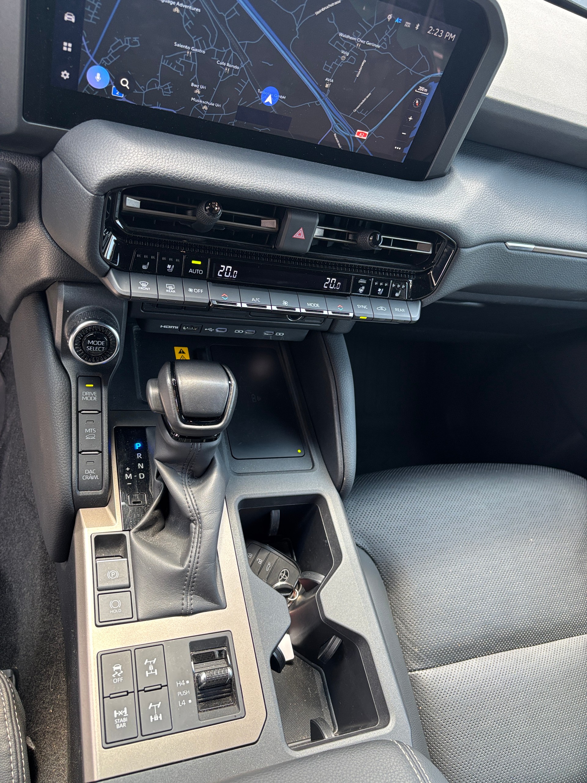 TOYOTA Land Cruiser 2.8TD Invincible-image-11