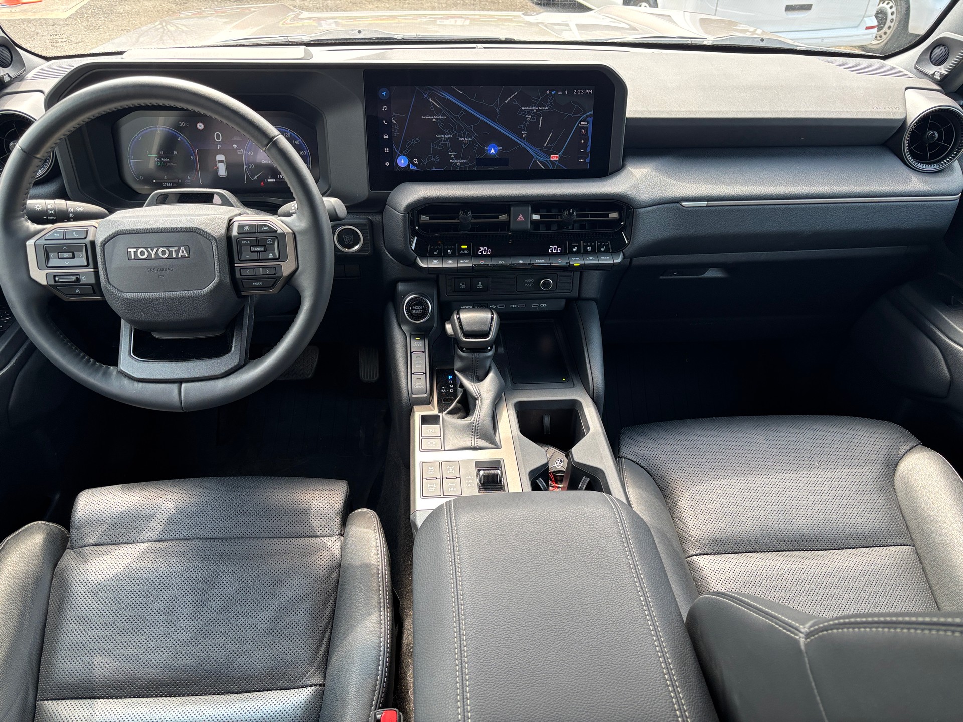 TOYOTA Land Cruiser 2.8TD Invincible-image-7