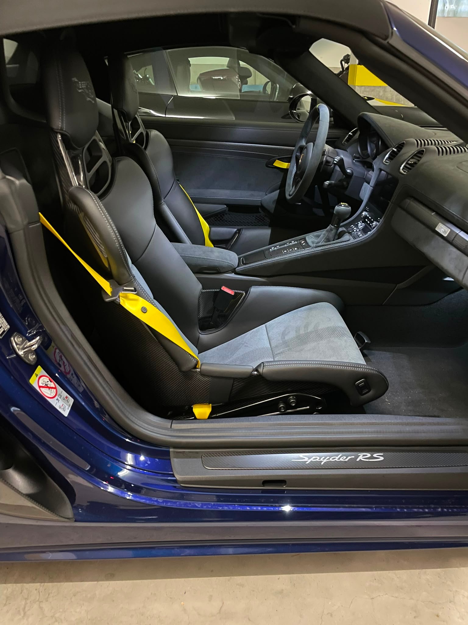 PORSCHE 4.0 Spyder RS PDK-image-3