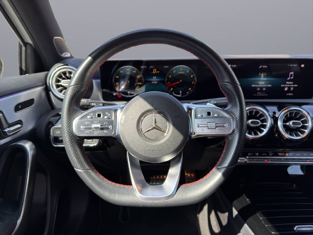 MERCEDES-BENZ A 250 4MATIC Kompaktlimousine-image-9
