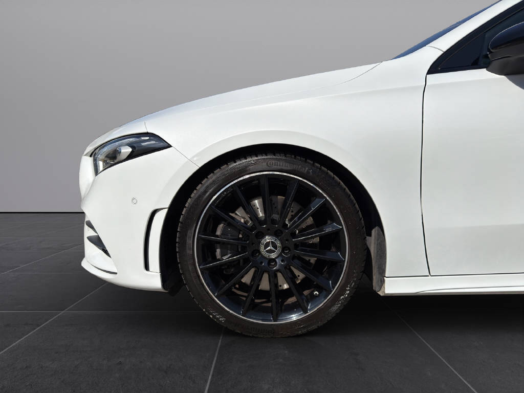 MERCEDES-BENZ A 250 4MATIC Kompaktlimousine-image-16