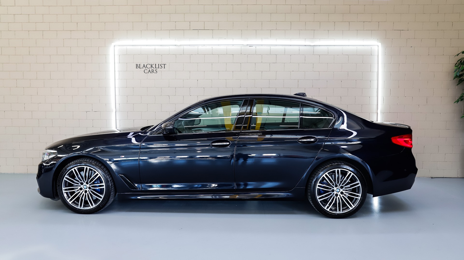 BMW 540d xDrive Steptronic M Sport-image-2