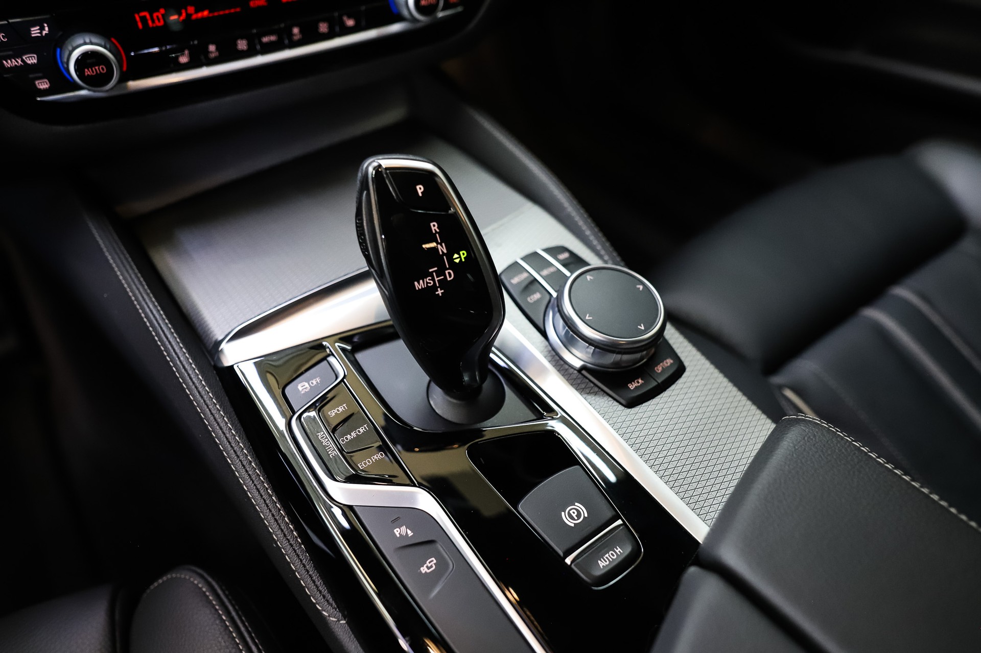 BMW 540d xDrive Steptronic M Sport-image-11