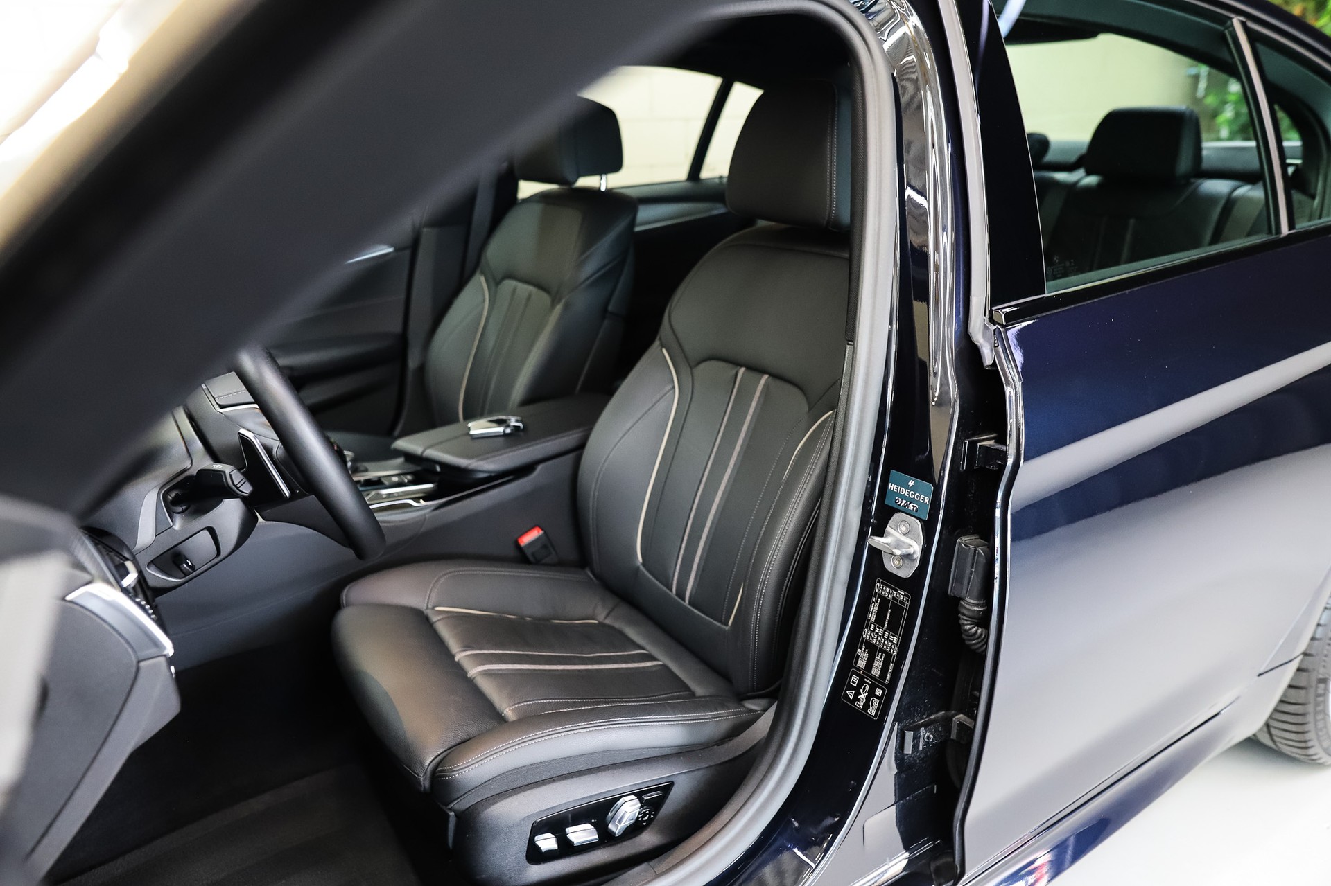BMW 540d xDrive Steptronic M Sport-image-8