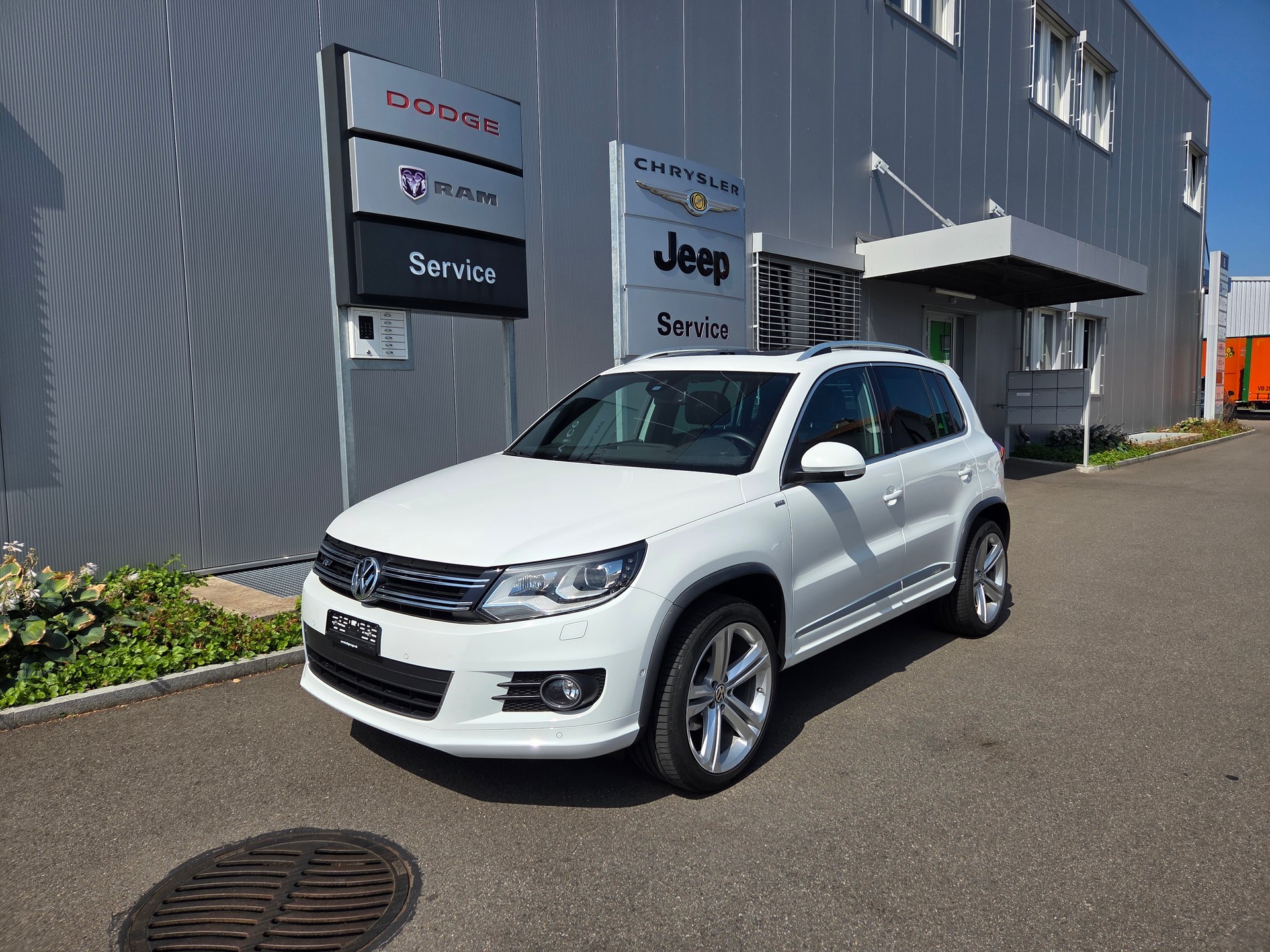 VW Tiguan 2.0 TDI BlueMotion Sport&Style 4Motion DSG-image-1