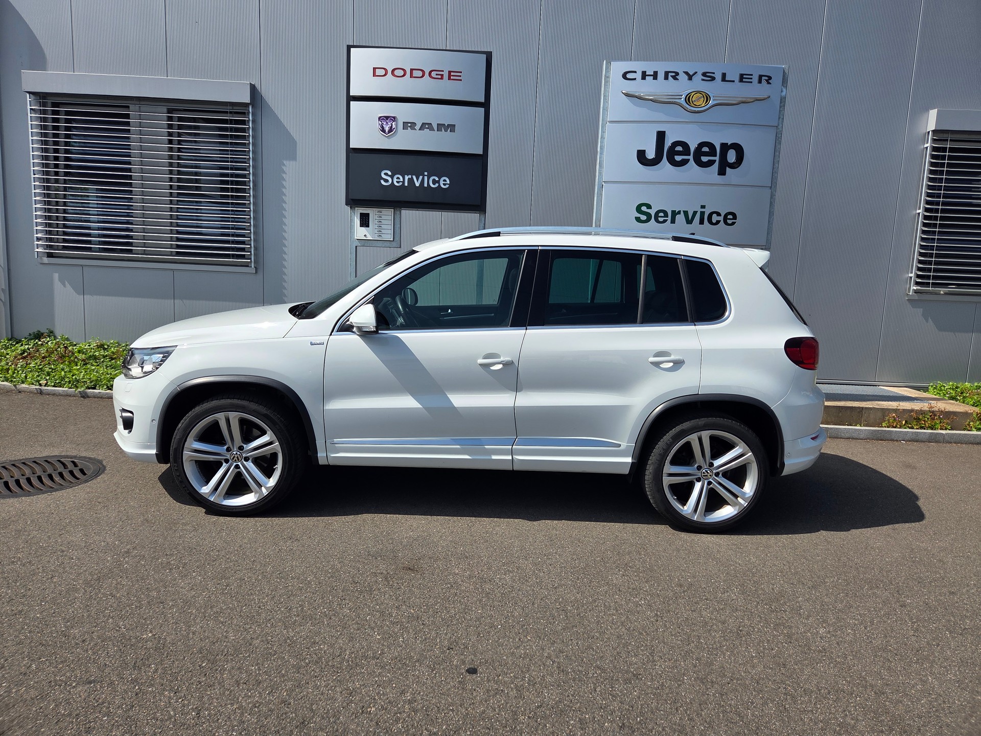 VW Tiguan 2.0 TDI BlueMotion Sport&Style 4Motion DSG-image-0