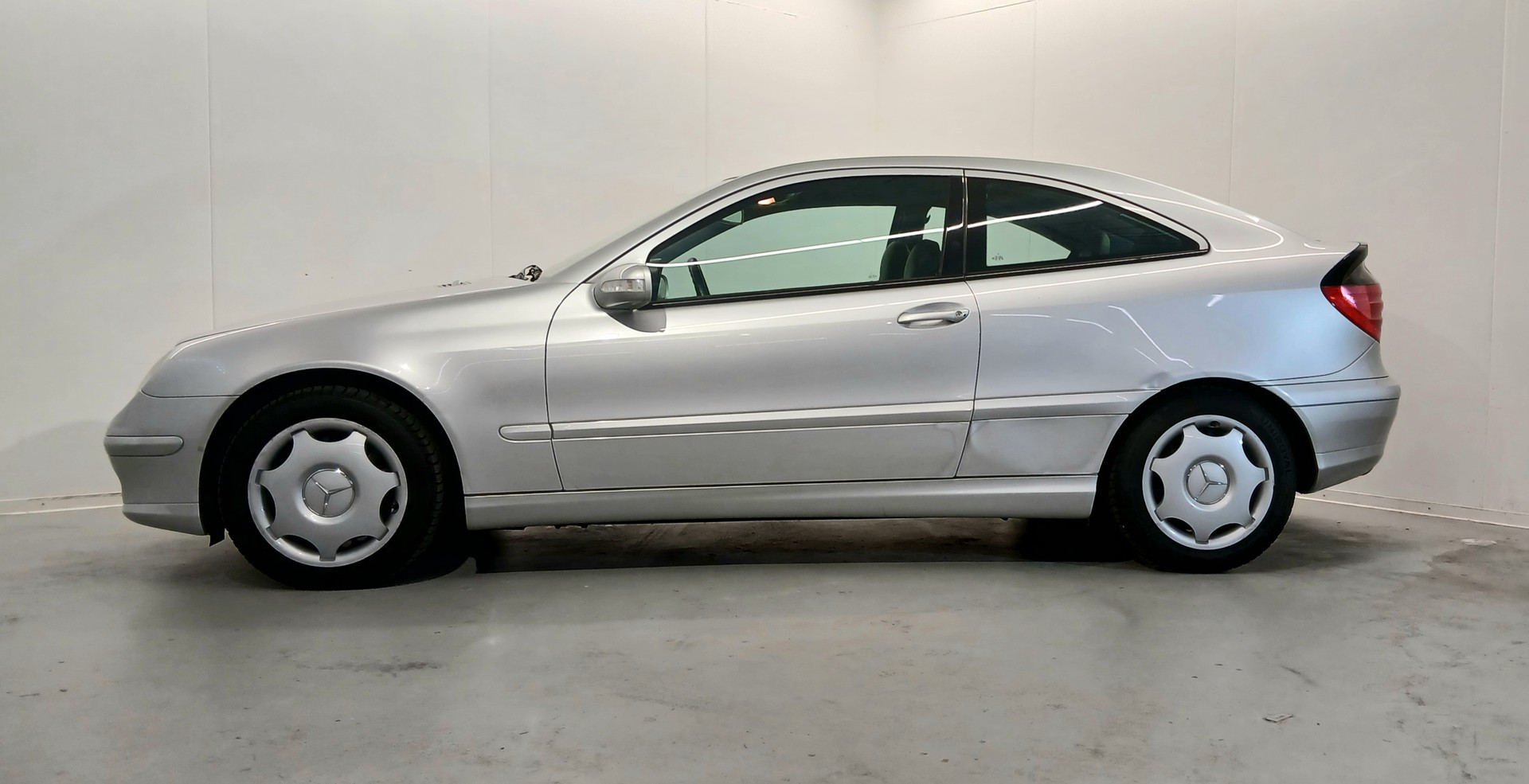MERCEDES-BENZ C 230 Kompressor-image-4