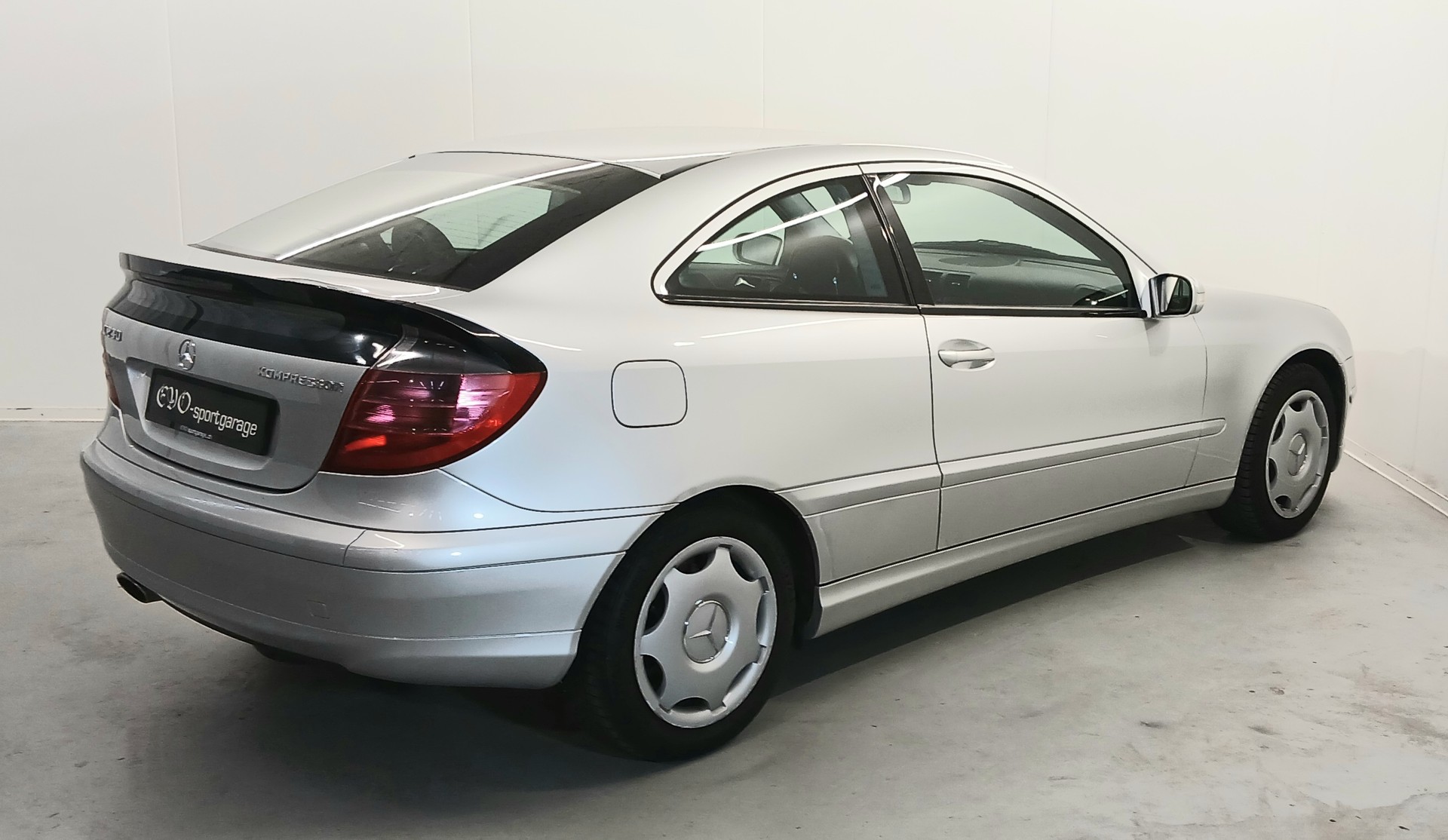 MERCEDES-BENZ C 230 Kompressor-image-5