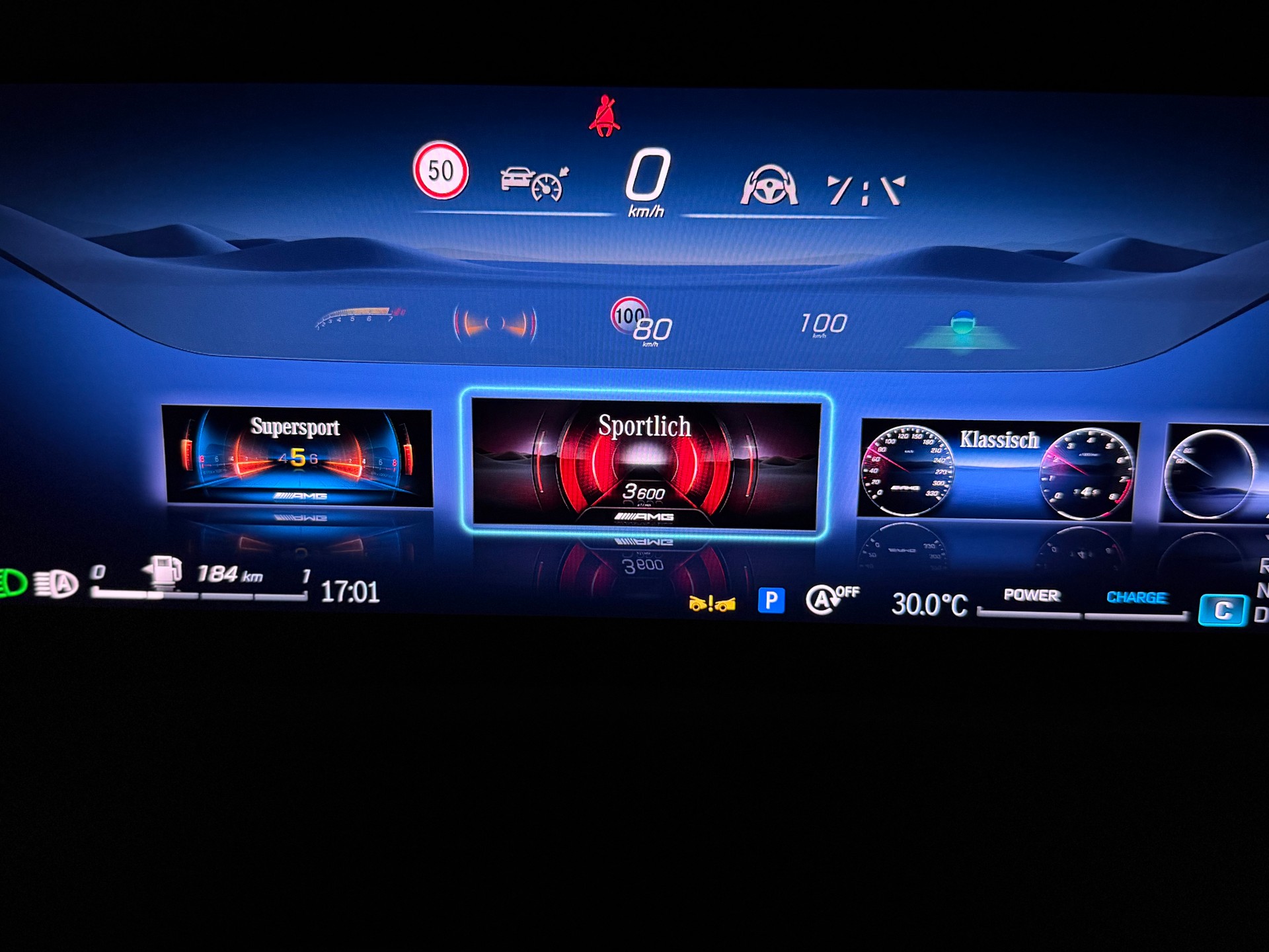 MERCEDES-BENZ A AMG 35 4Matic 8G-DCT-image-20