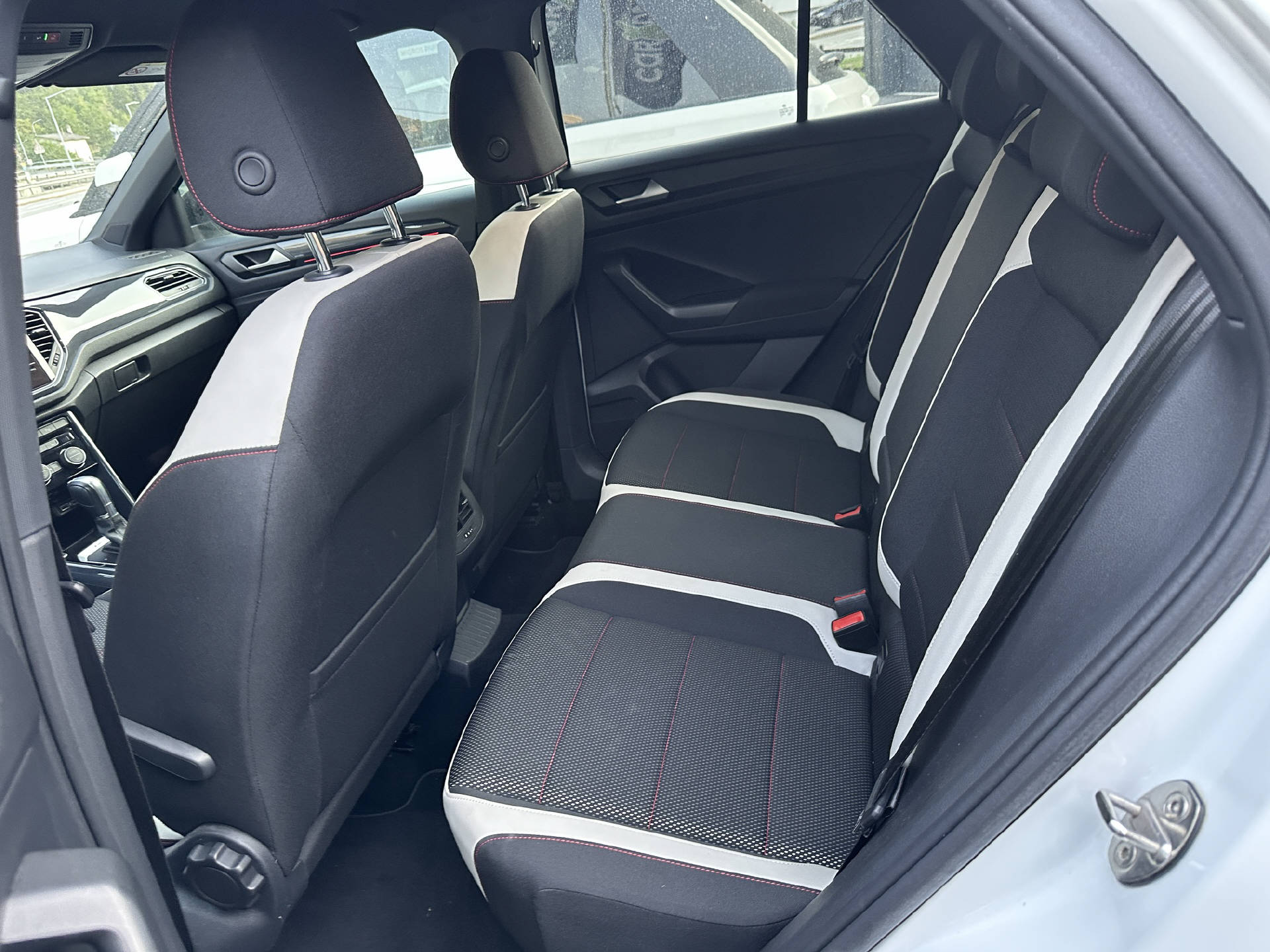VW T-Roc 2.0 TSI Sport DSG 4motion-image-8