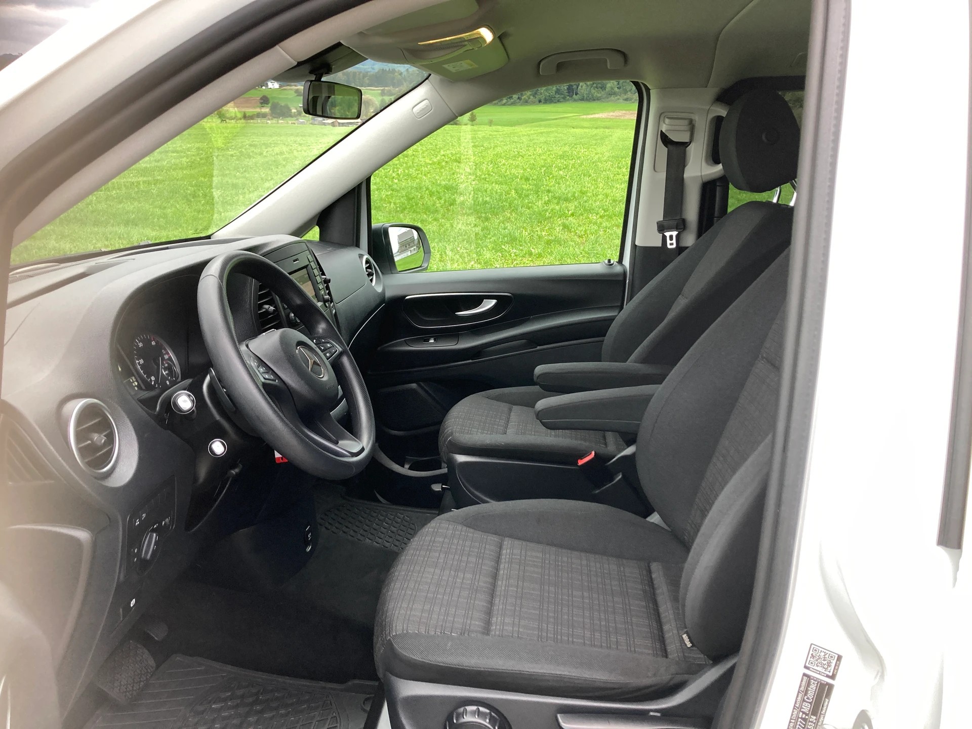 MERCEDES-BENZ Vito 114 BlueTec Tourer Select 4Matic 7G-Tronic-image-8