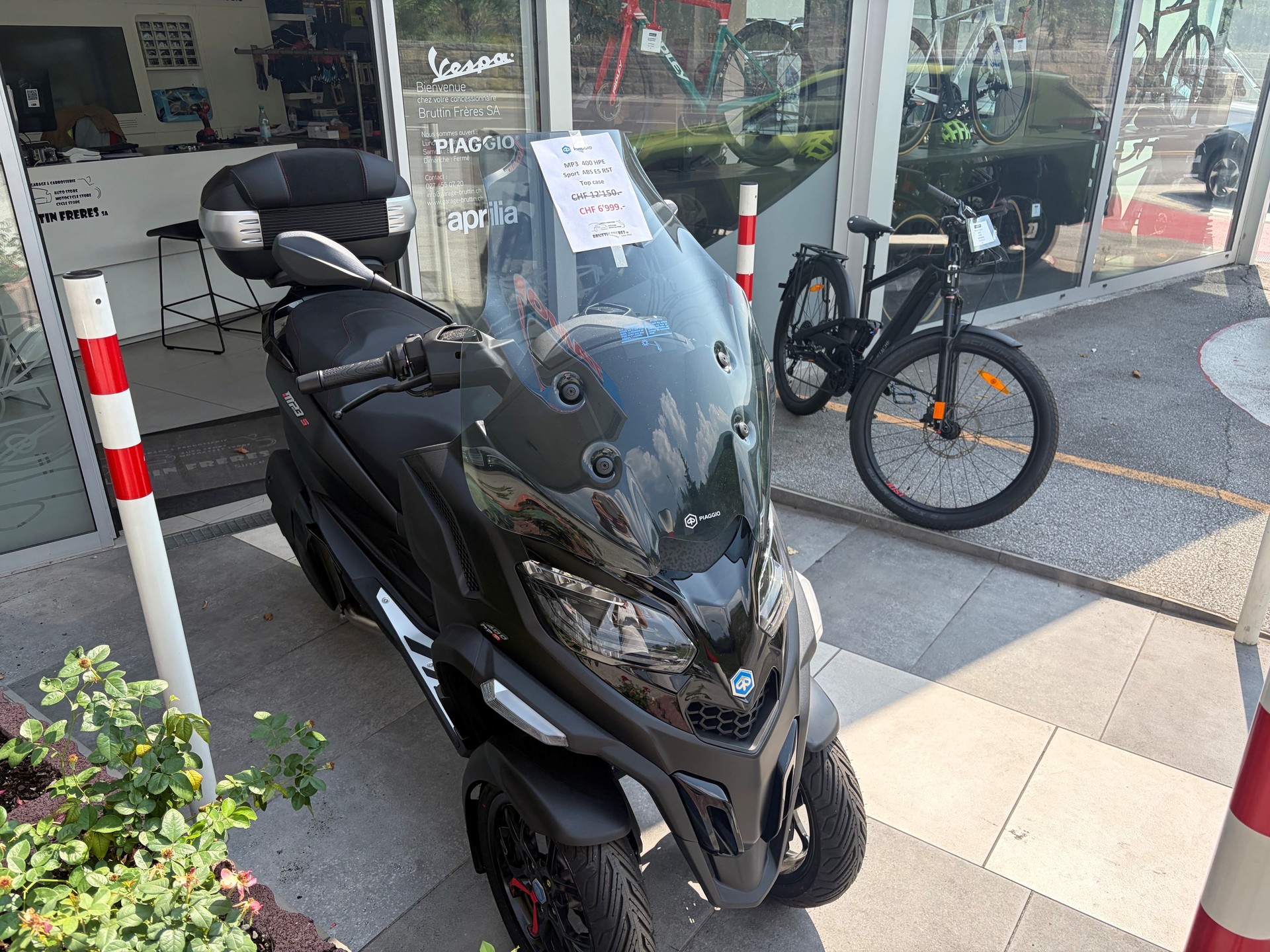 PIAGGIO MP3 400 Sport RST-showroom-element-2