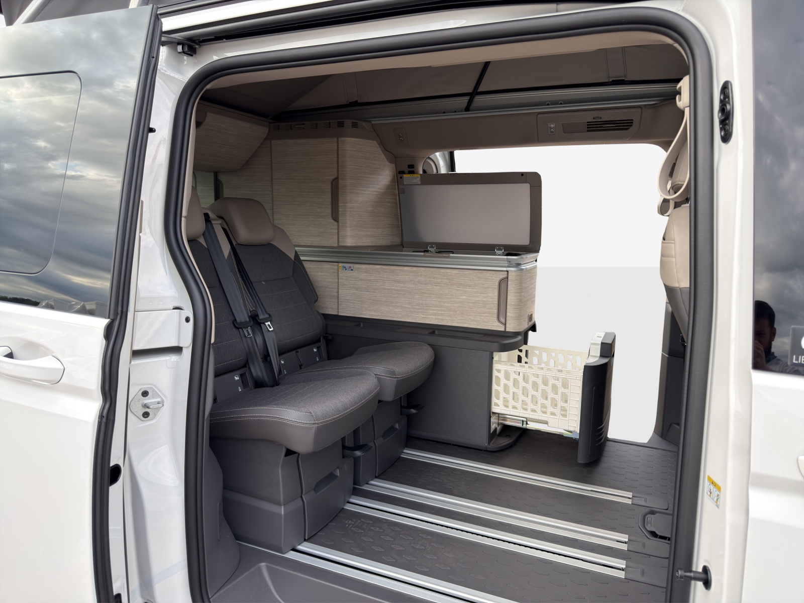 VW California eHybrid Ocean Liberty 4Motion-image-11