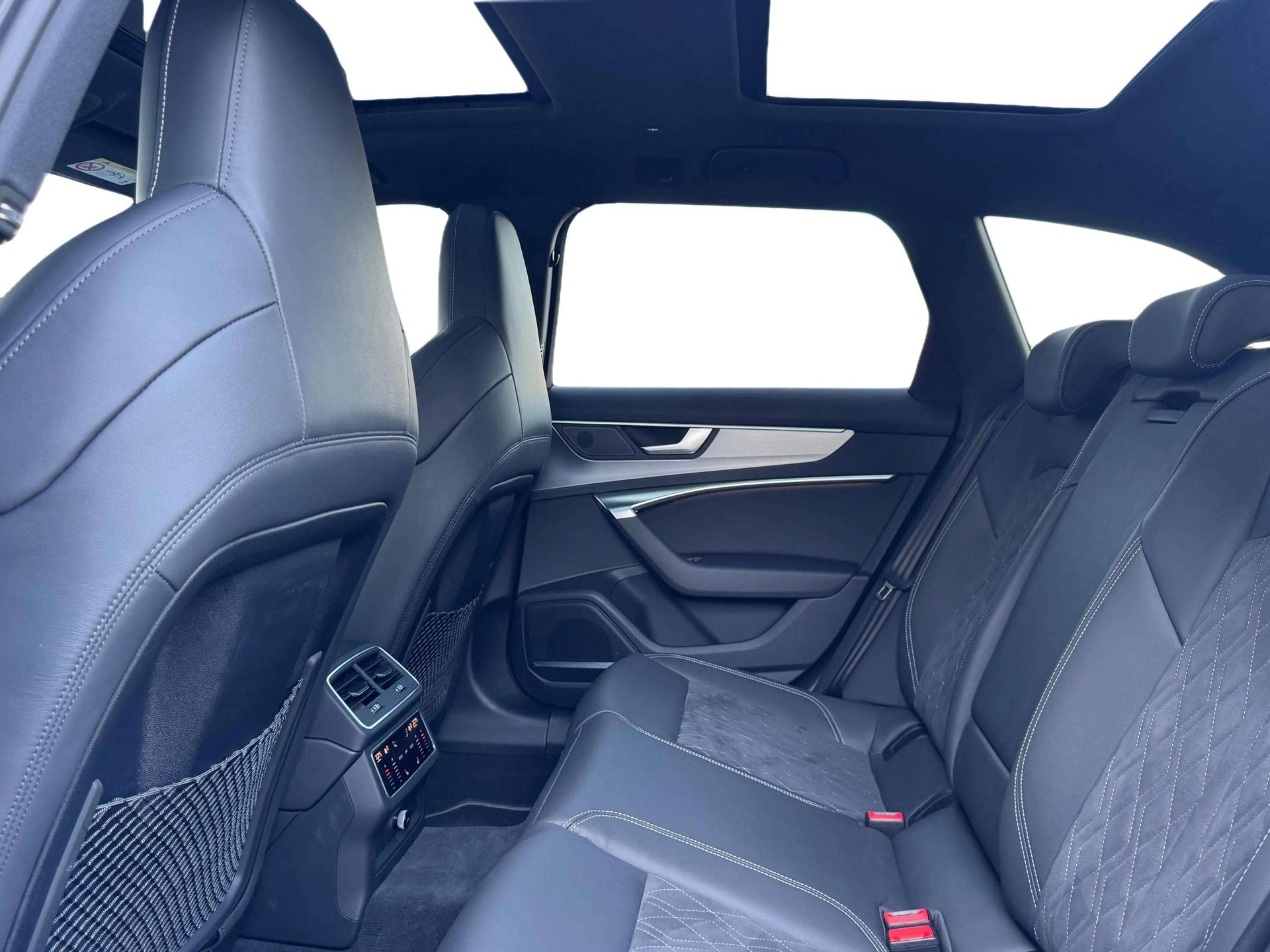 AUDI S6 Avant 3.0 TDI quattro tiptronic-image-17