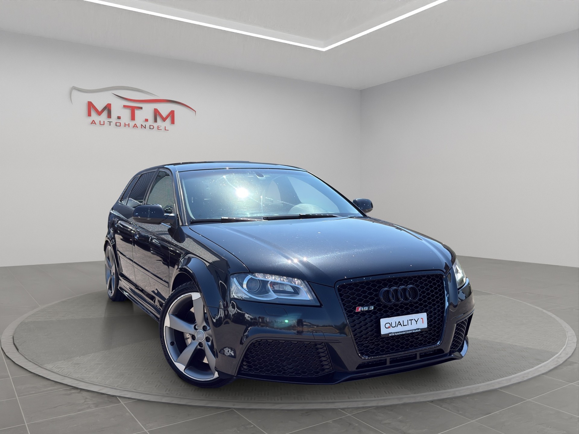 AUDI RS3 Sportback 2.5 TFSI quattro S-tronic-image-0