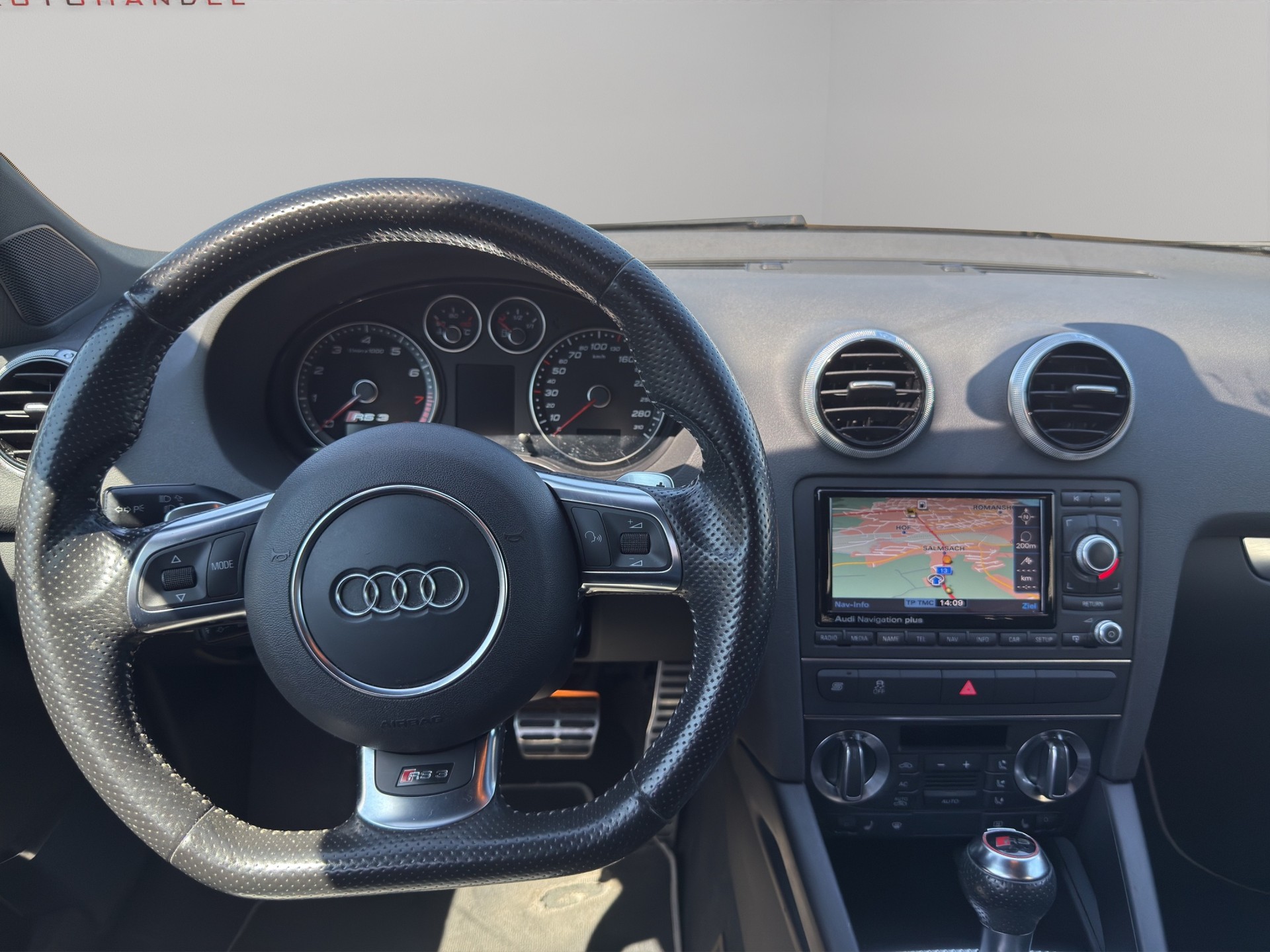 AUDI RS3 Sportback 2.5 TFSI quattro S-tronic-image-15