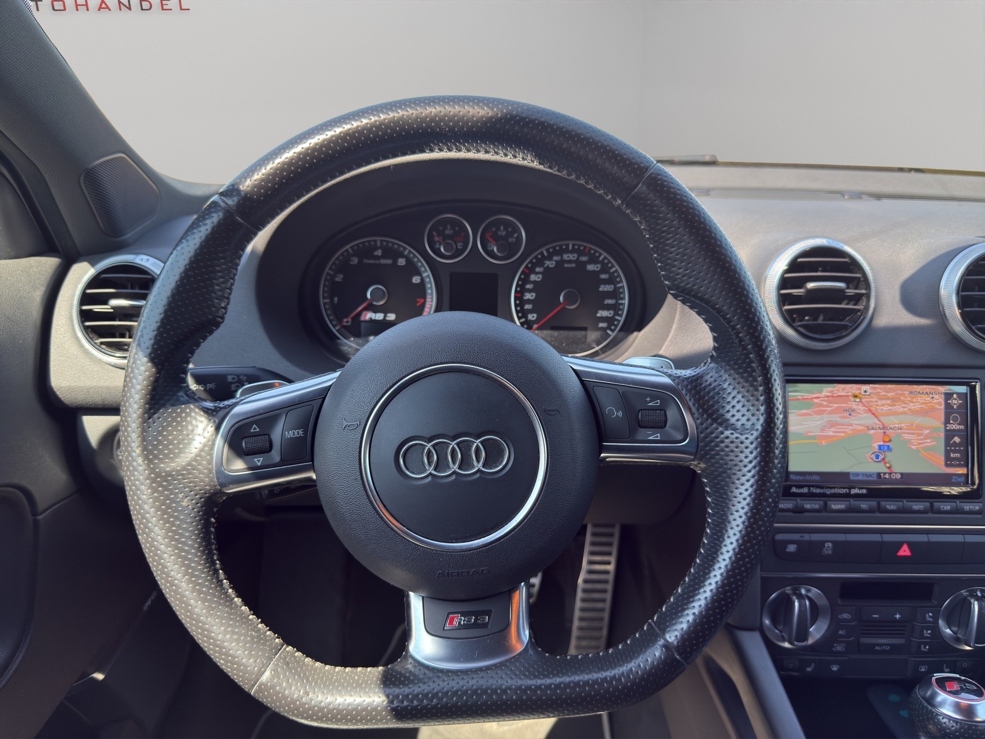 AUDI RS3 Sportback 2.5 TFSI quattro S-tronic-image-16