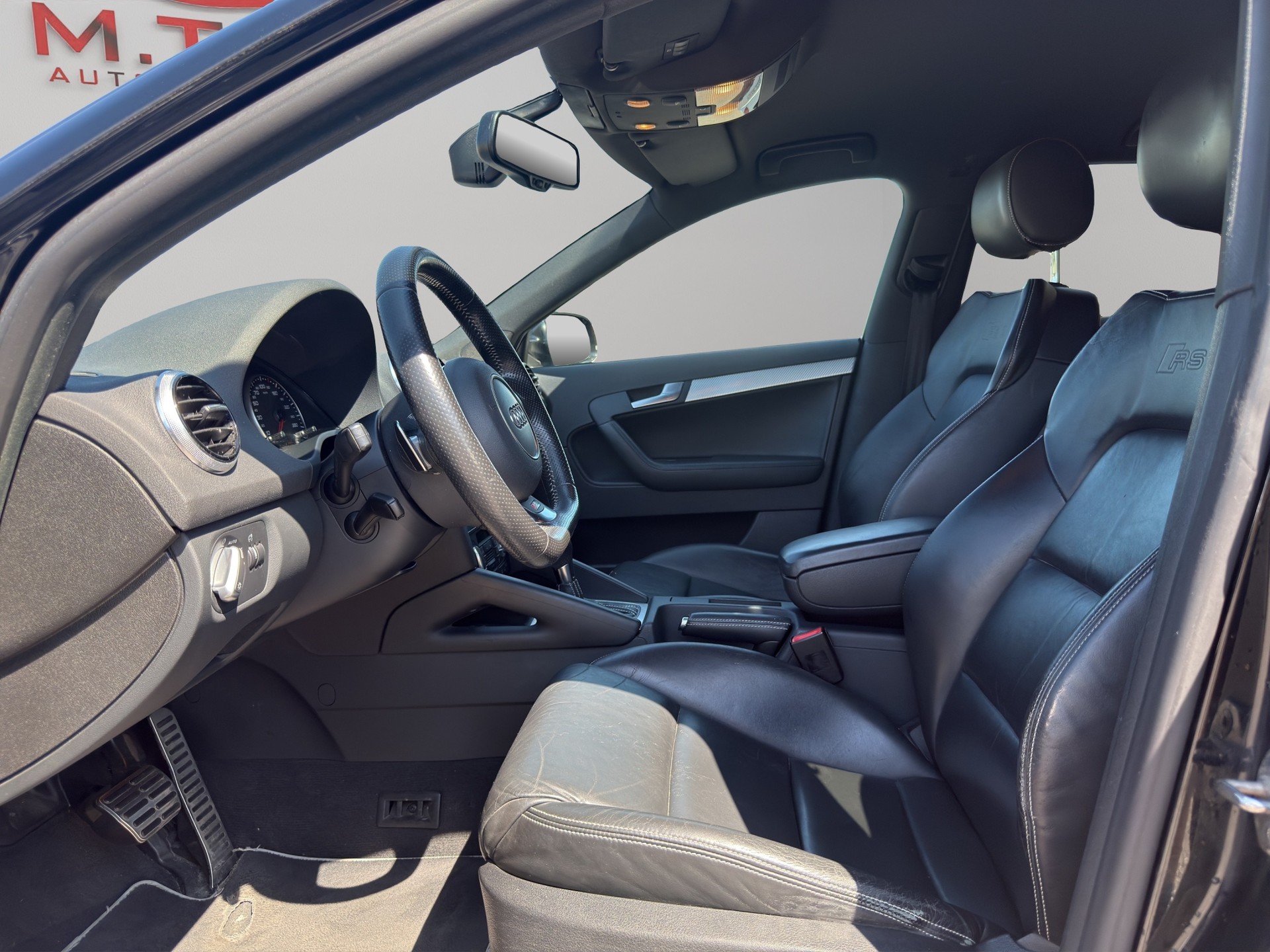 AUDI RS3 Sportback 2.5 TFSI quattro S-tronic-image-14