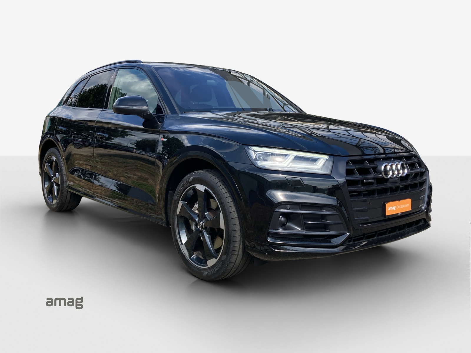 AUDI Q5 45 TFSI quattro S-tronic-image-5