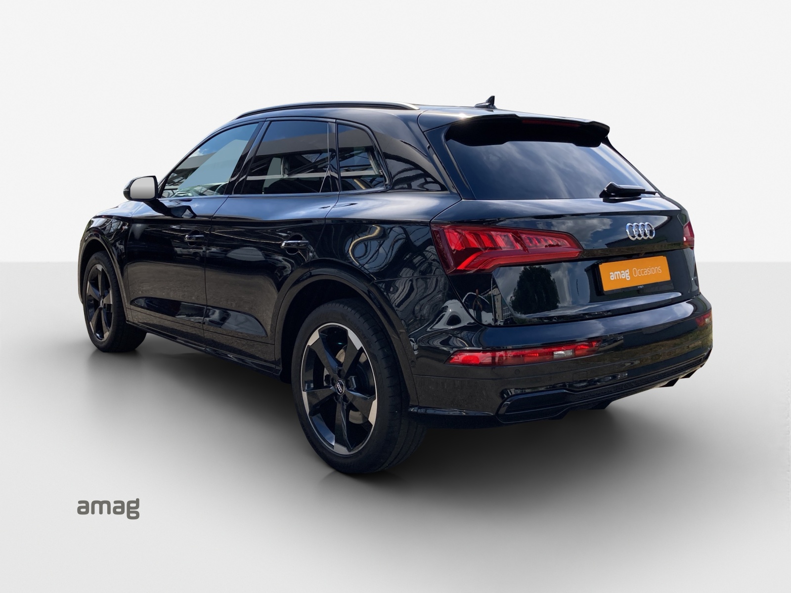 AUDI Q5 45 TFSI quattro S-tronic-image-2