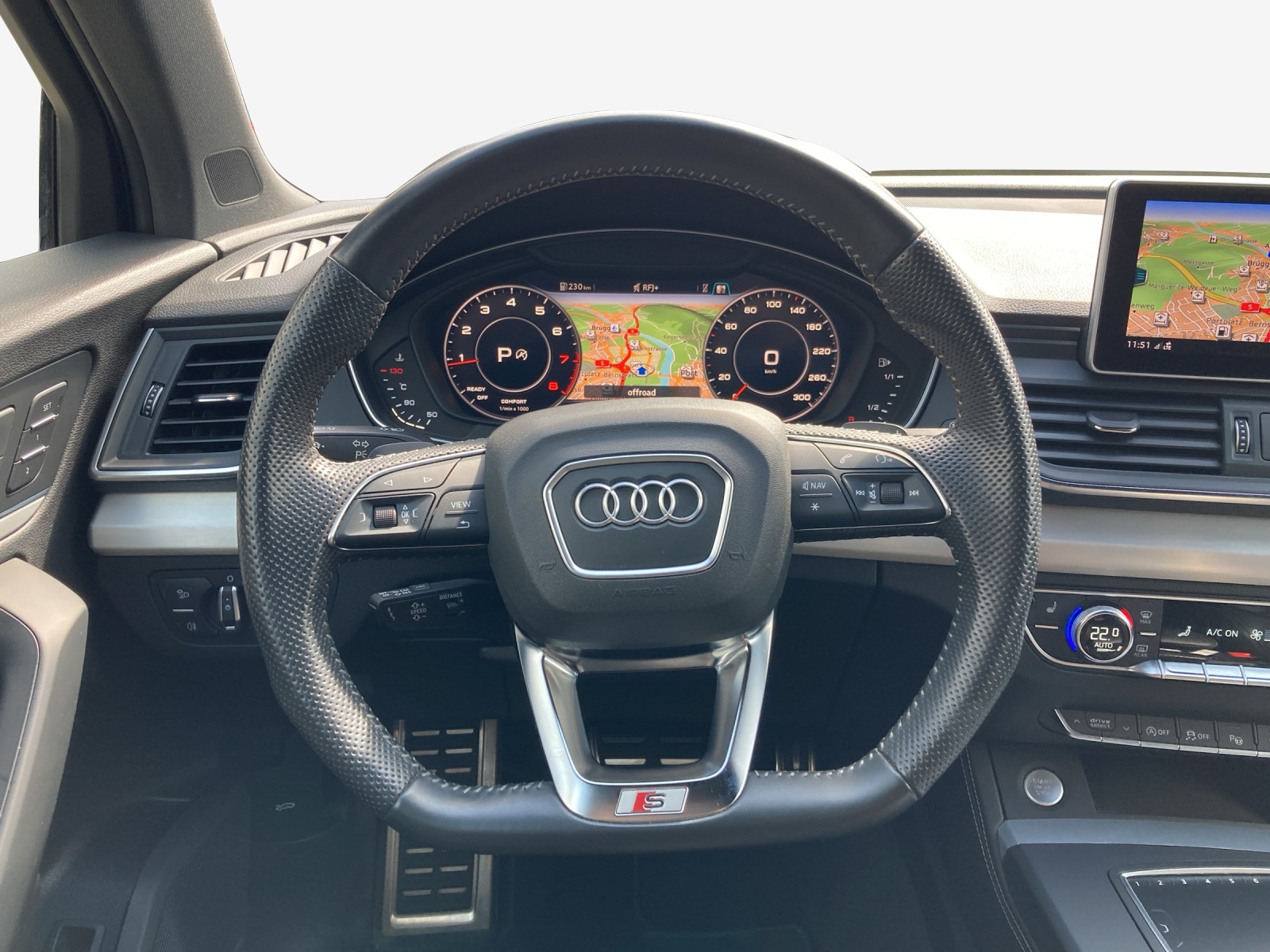 AUDI Q5 45 TFSI quattro S-tronic-image-9