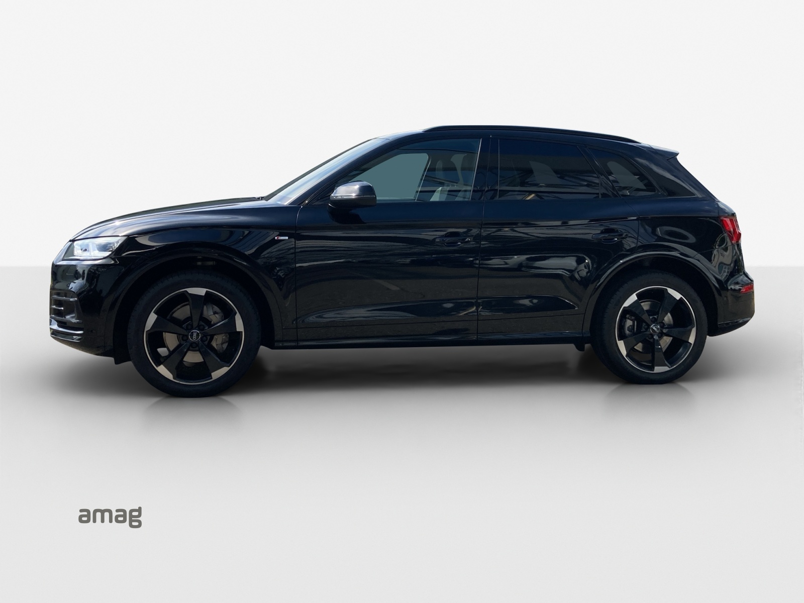 AUDI Q5 45 TFSI quattro S-tronic-image-1