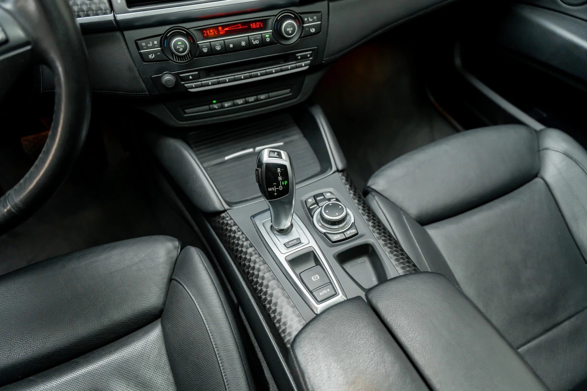 BMW X6 xDrive 40d Steptronic-image-12