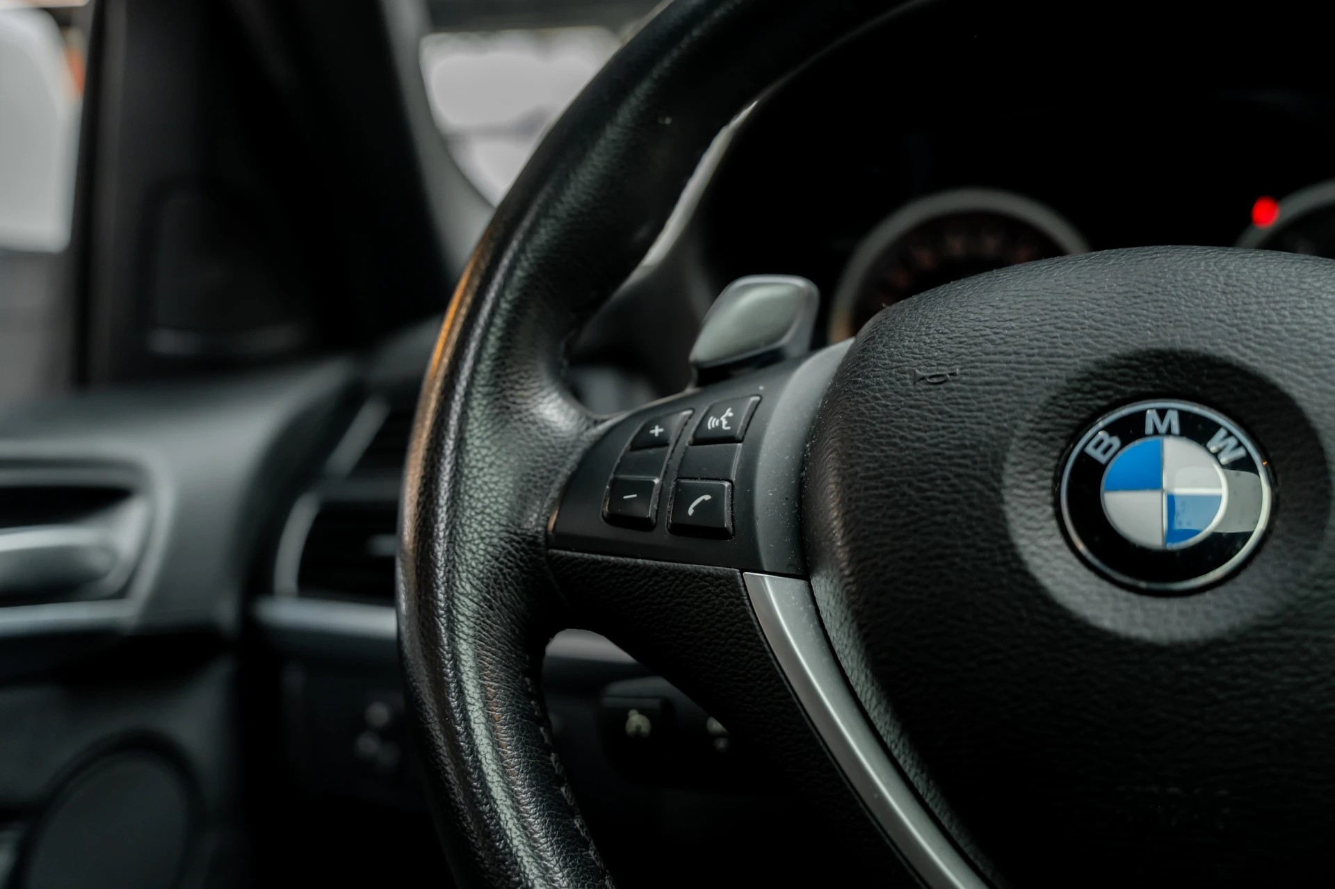 BMW X6 xDrive 40d Steptronic-image-18