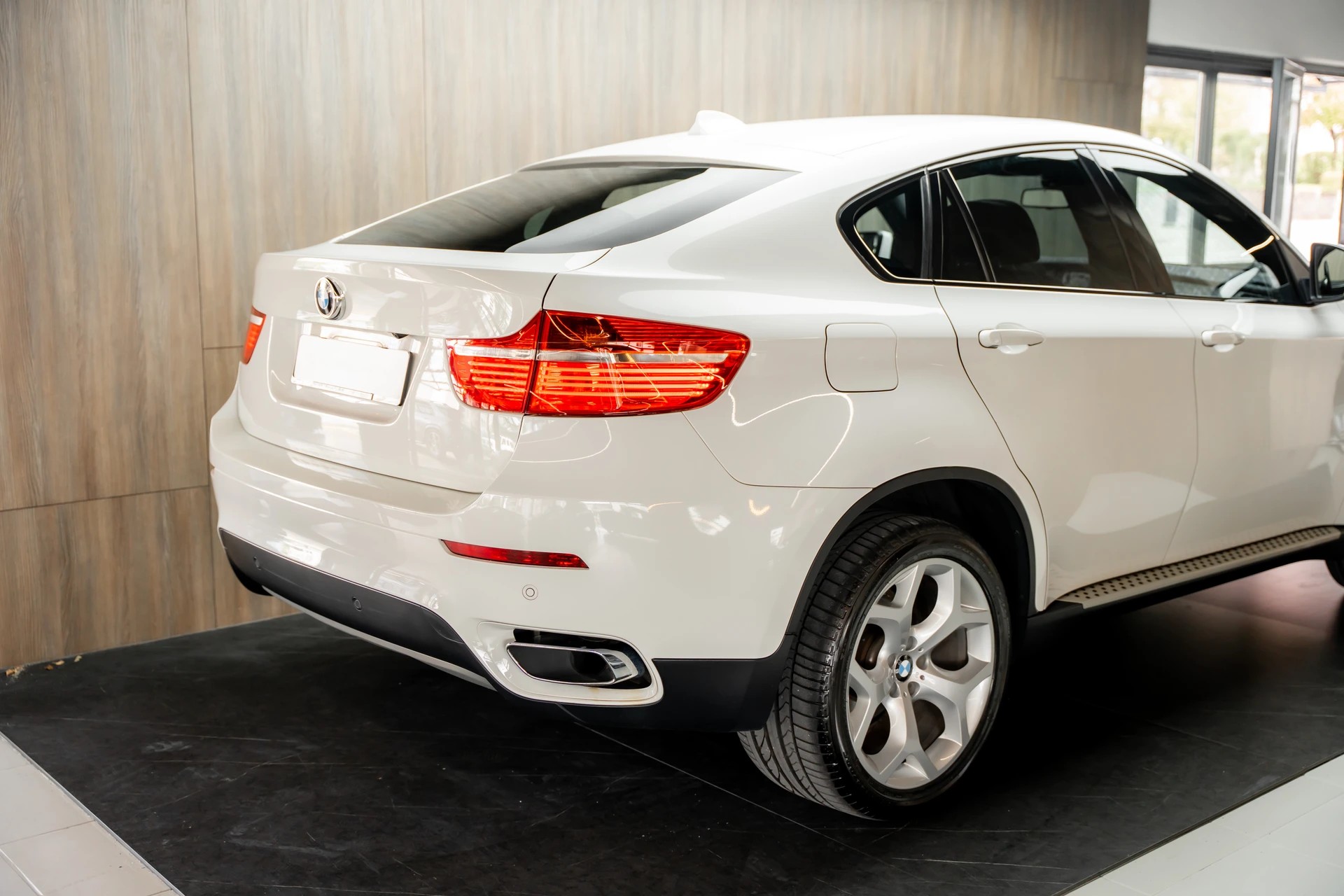 BMW X6 xDrive 40d Steptronic-image-23