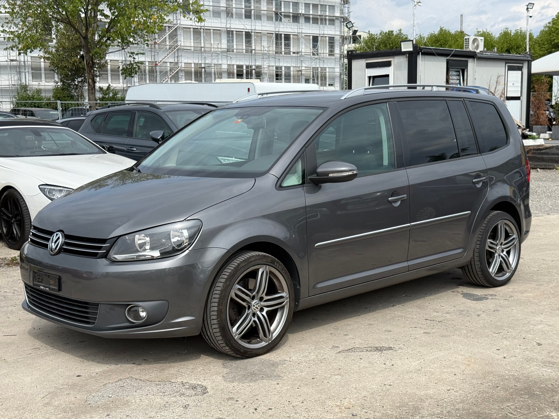 VW Touran 2.0 TDI Comfortline-image-0