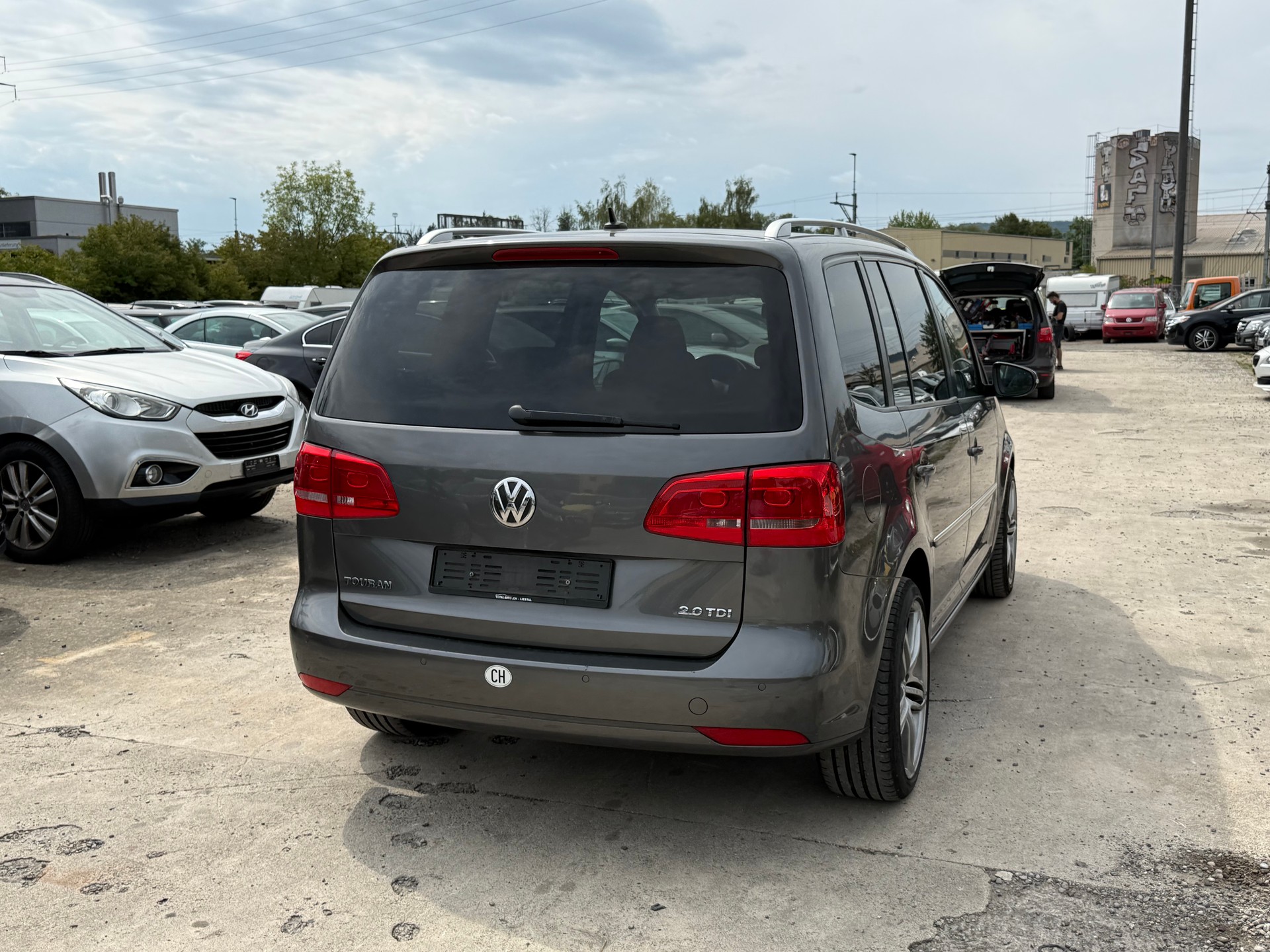 VW Touran 2.0 TDI Comfortline-image-6