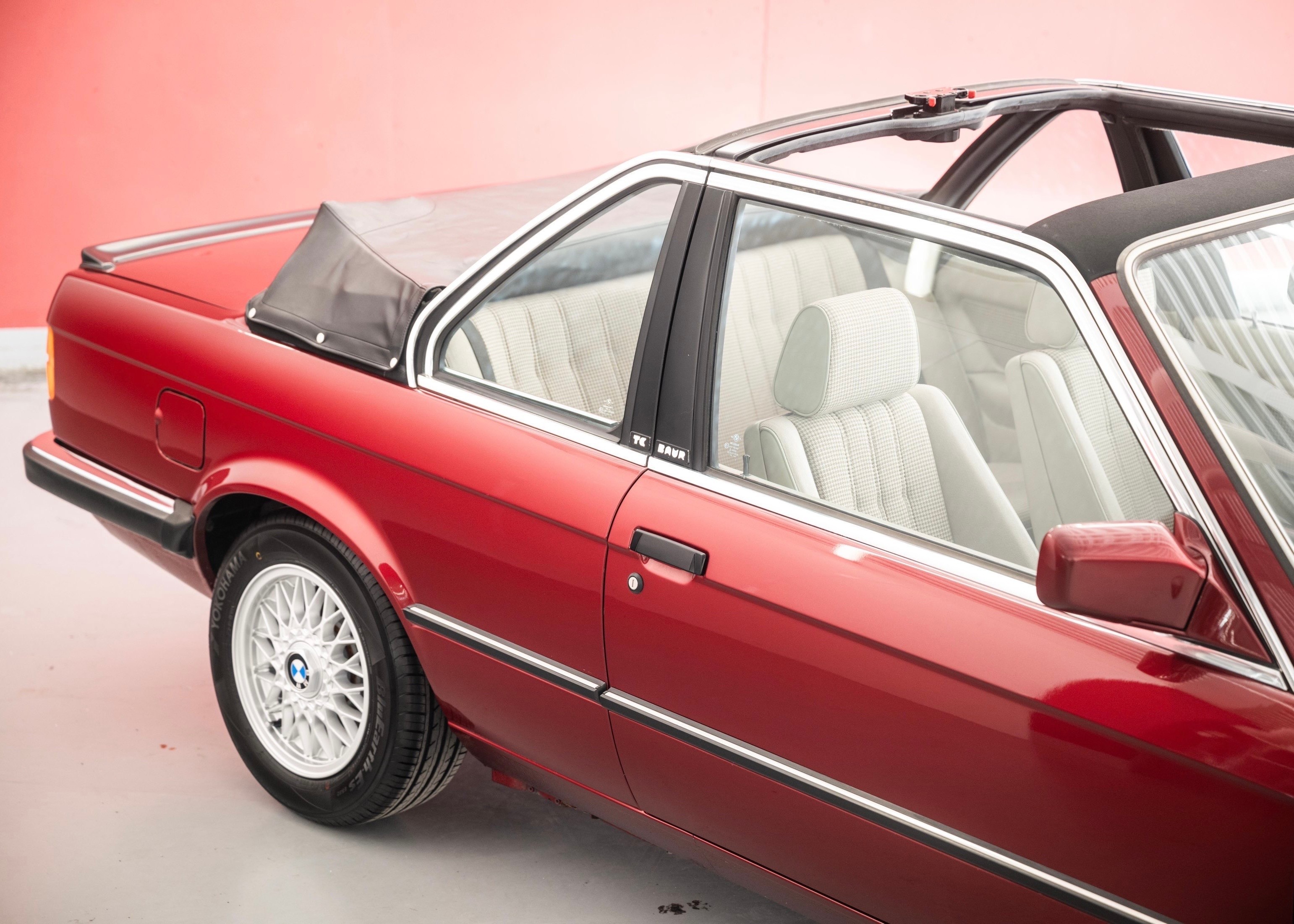 Image BMW 323 323i E30 Baur TC (2nd hand Swiss car, 100% original, fully documented, never restored)