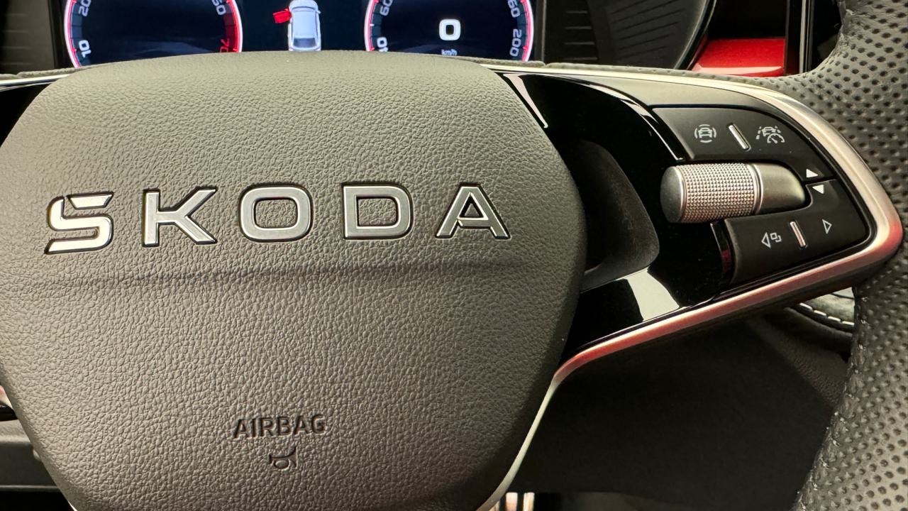 SKODA Fabia 1.5 TSI Monte Carlo DSG-image-9