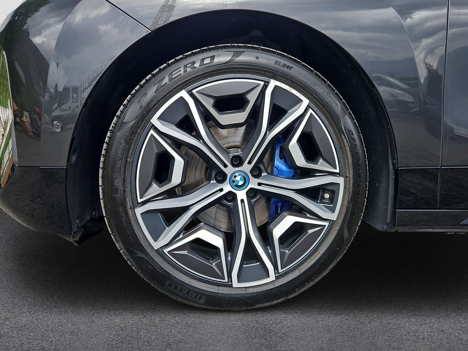 BMW iX xDrive40 Sport i20 (CH) ** Action Leasing à 1.9% **📍-image-9