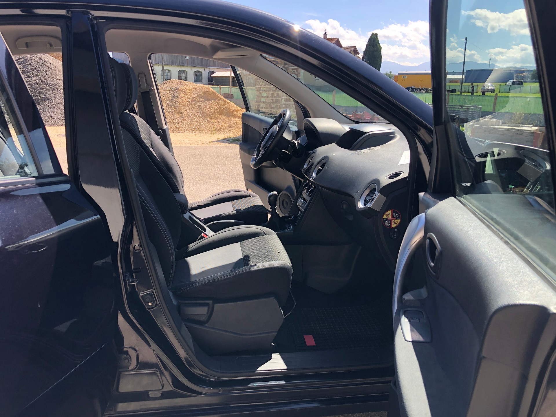 RENAULT Koleos 2.5 Dynamique 4x4-image-6