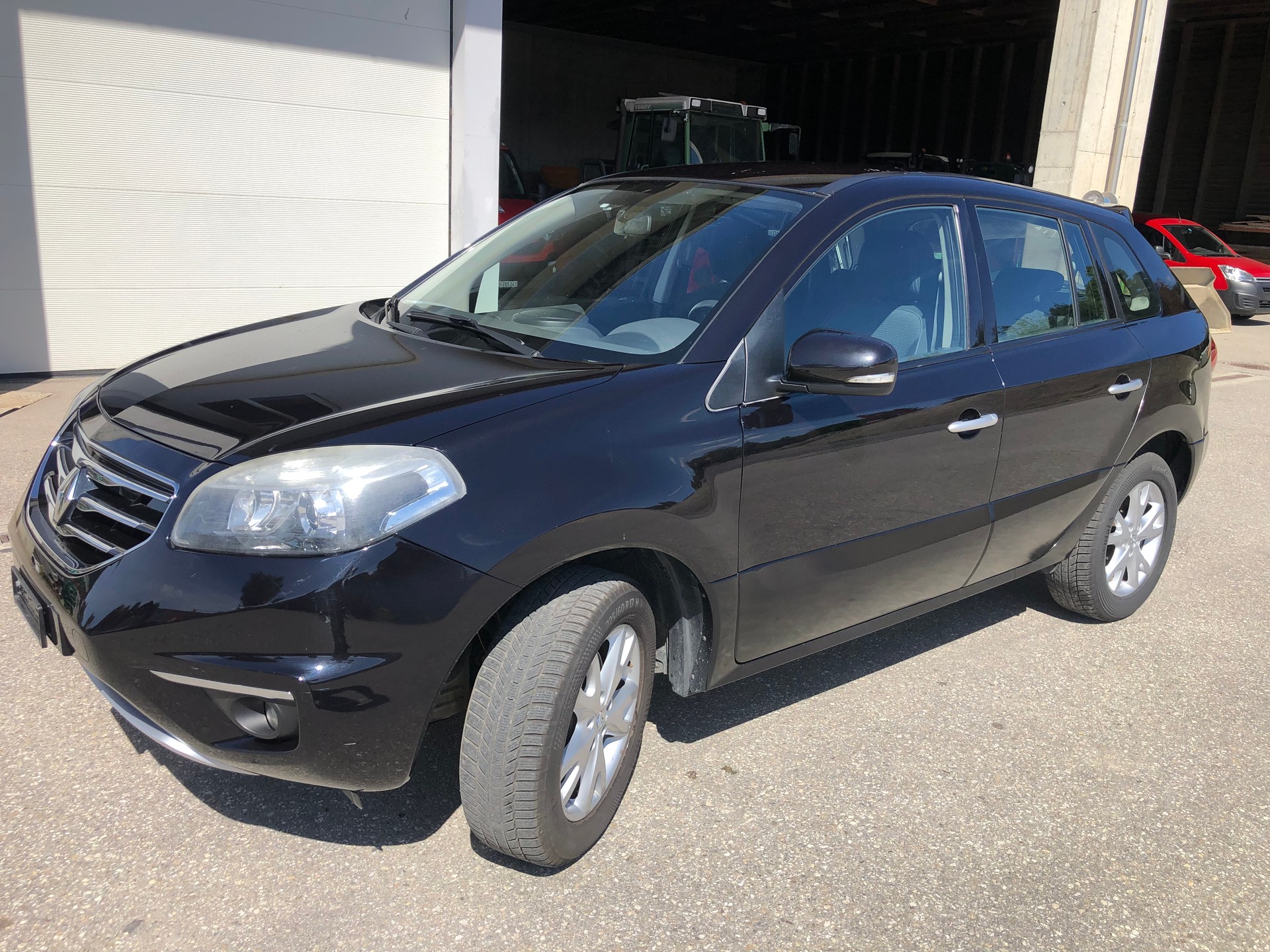RENAULT Koleos 2.5 Dynamique 4x4-image-1
