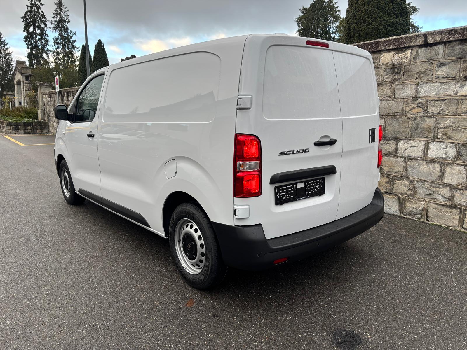 FIAT E-Scudo 75 kWh L2 Easy Pro-image-3