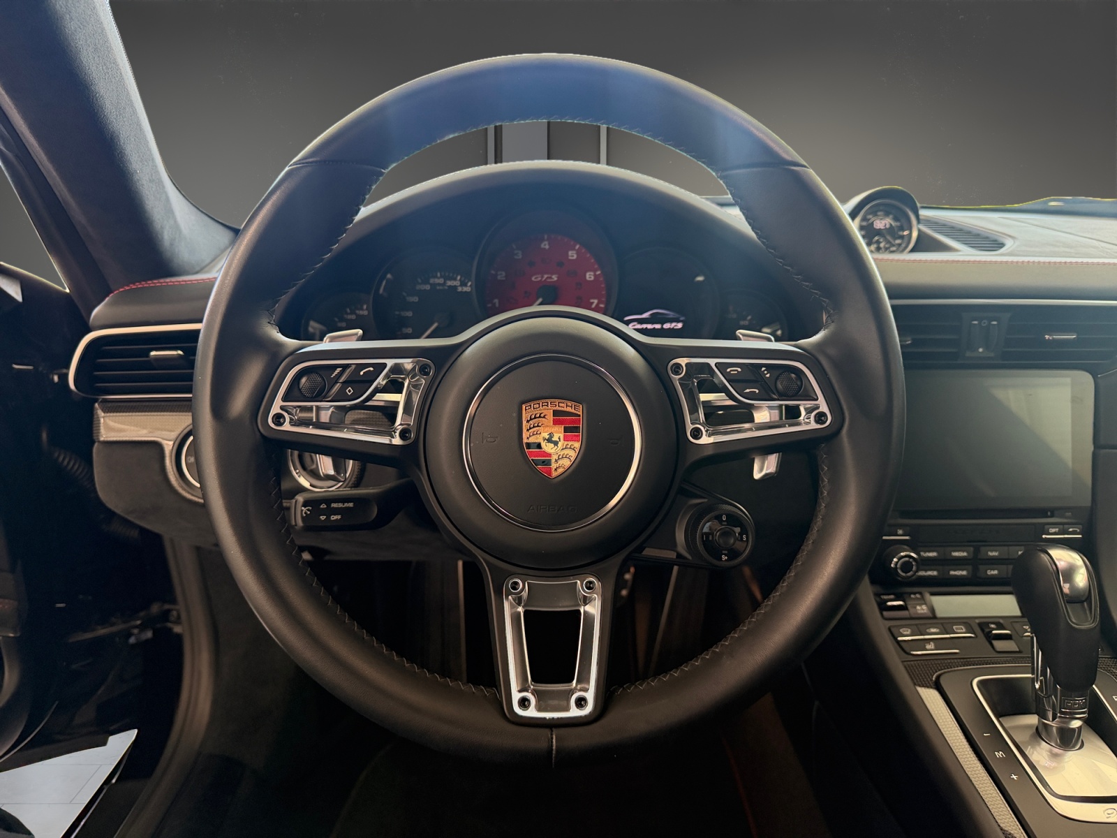 PORSCHE Carrera GTS-image-10