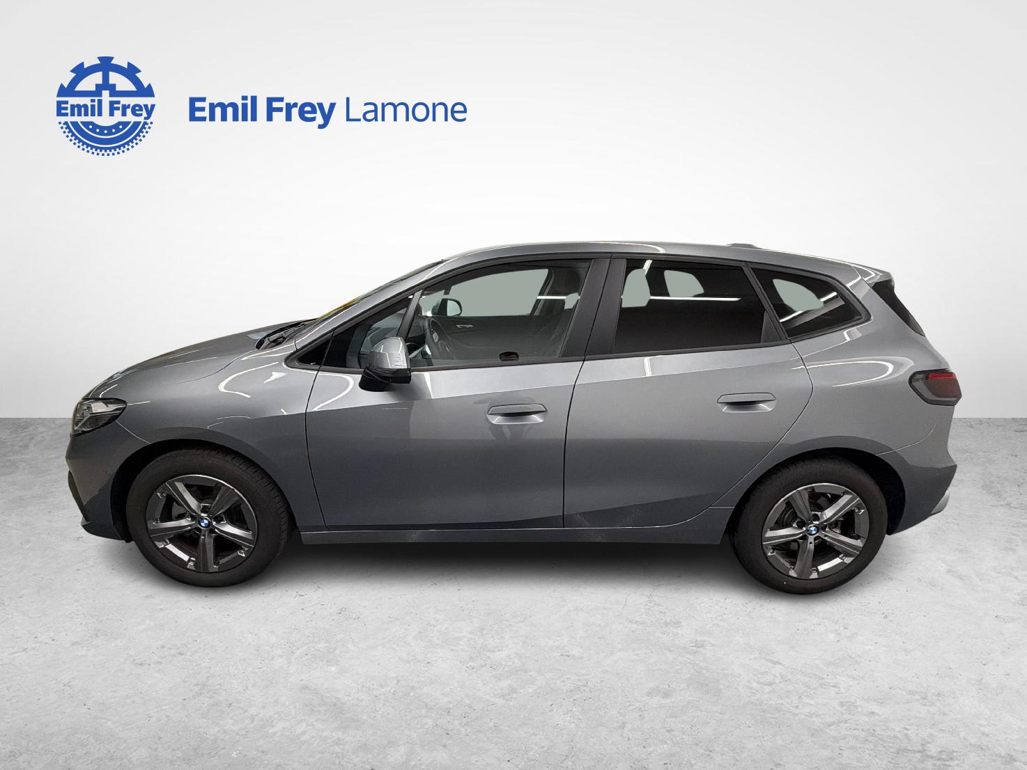 BMW 218d Active Tourer-image-2