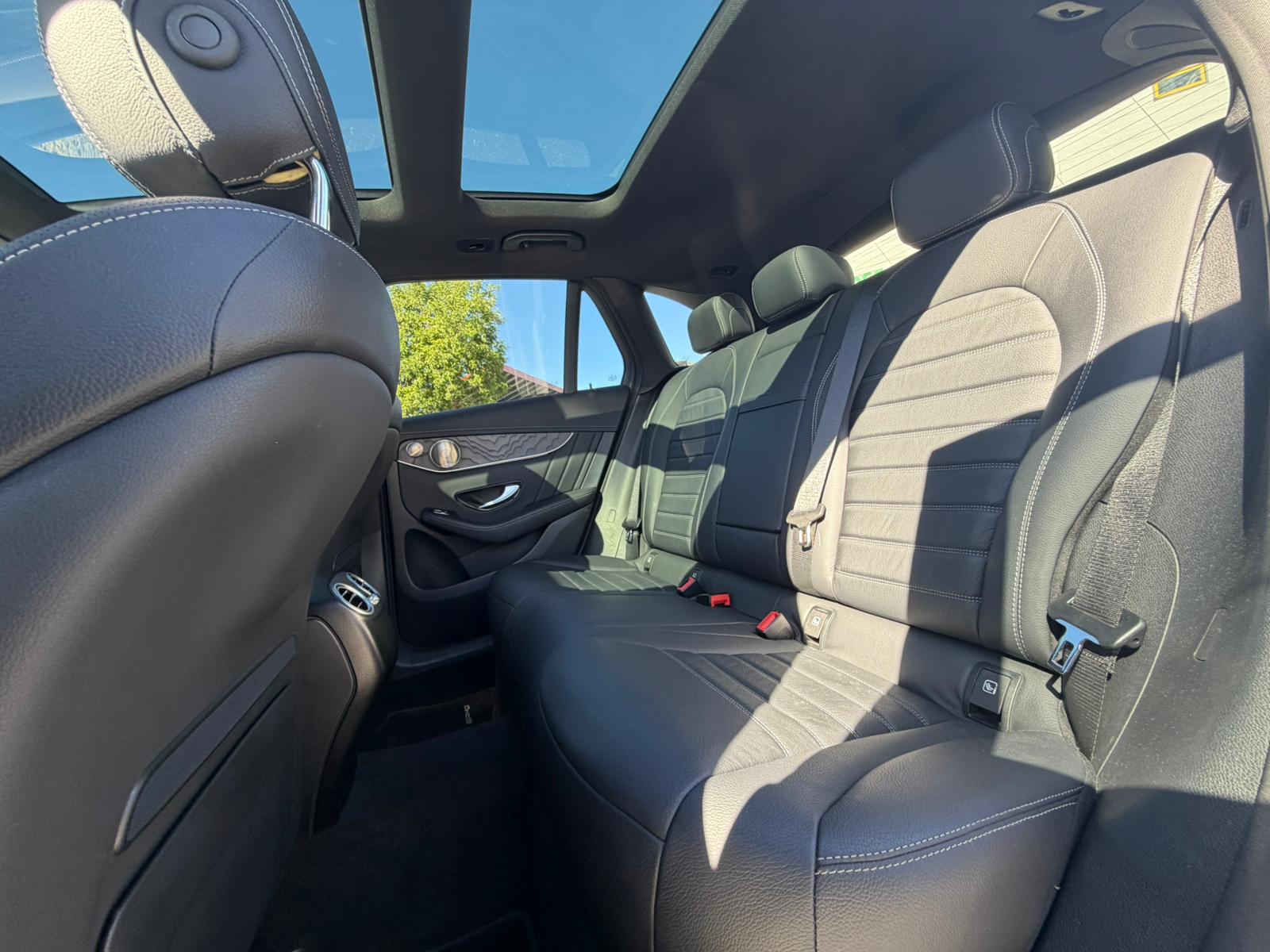 MERCEDES-BENZ GLC 300 AMG Line 4Matic 9G-Tronic Mojave Silber-image-7