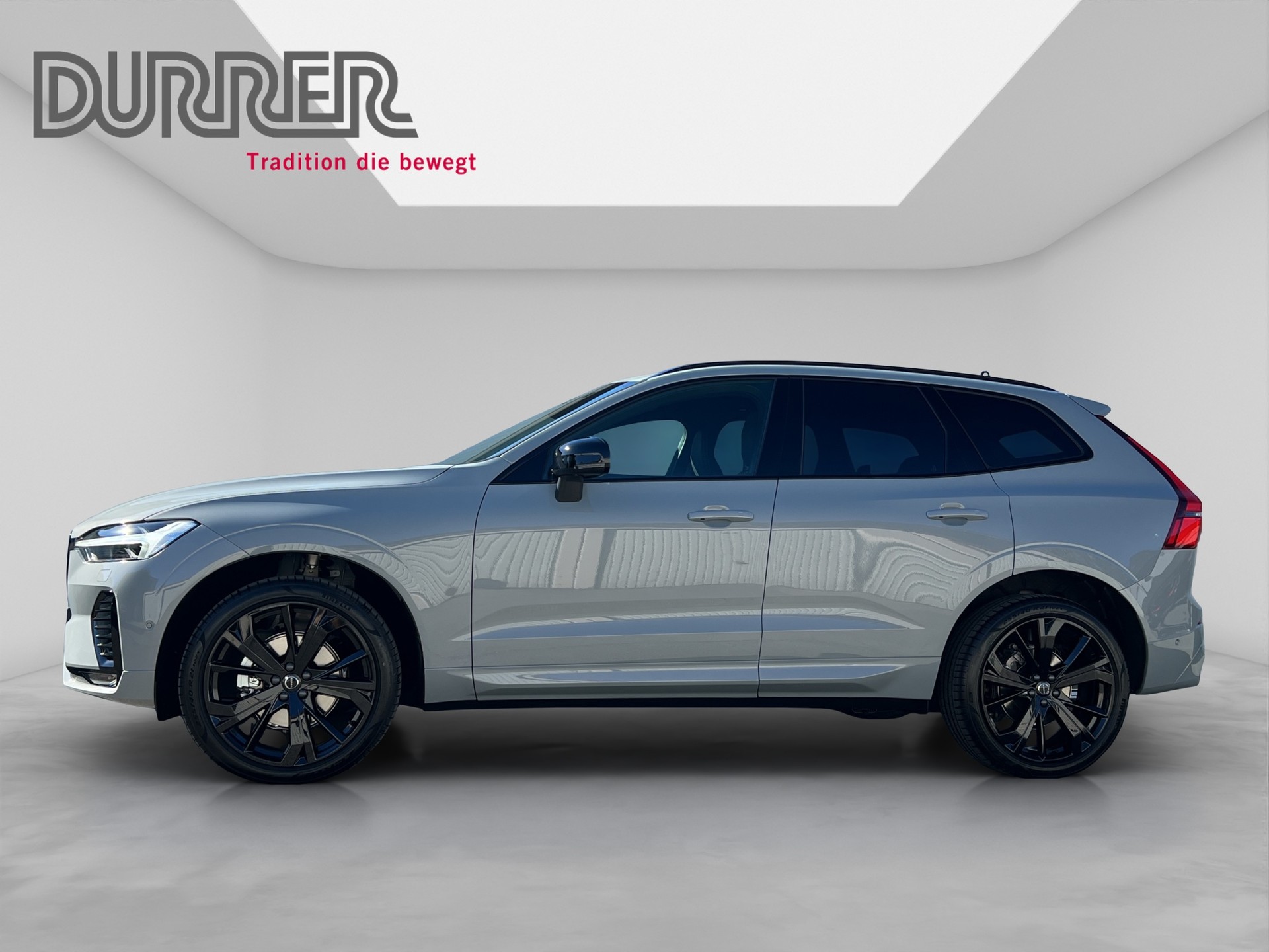 VOLVO XC60 2.0 B5 MH Black Edition AWD-image-1