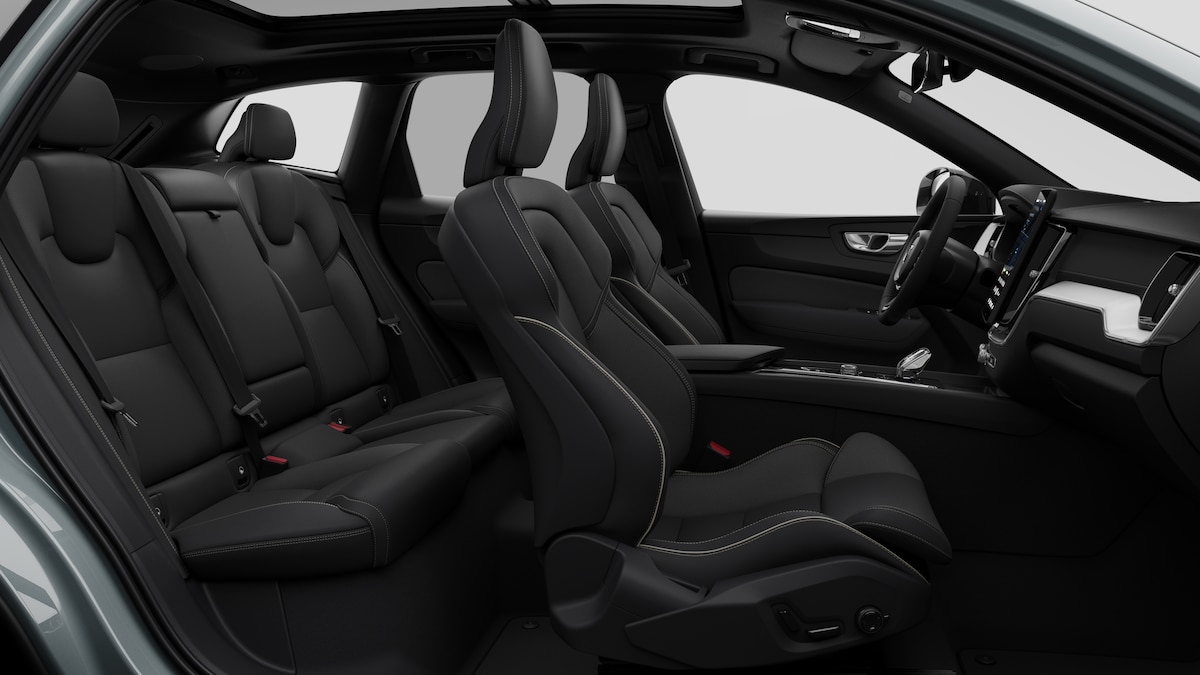 VOLVO XC60 2.0 B5 MH Black Edition AWD-image-13