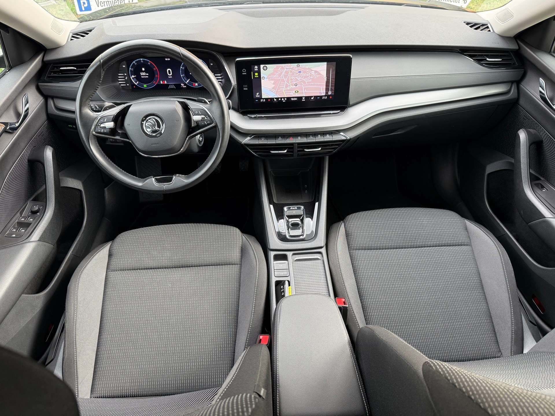 SKODA Octavia Combi 2.0 TDI Ambition 4x4 DSG-image-16
