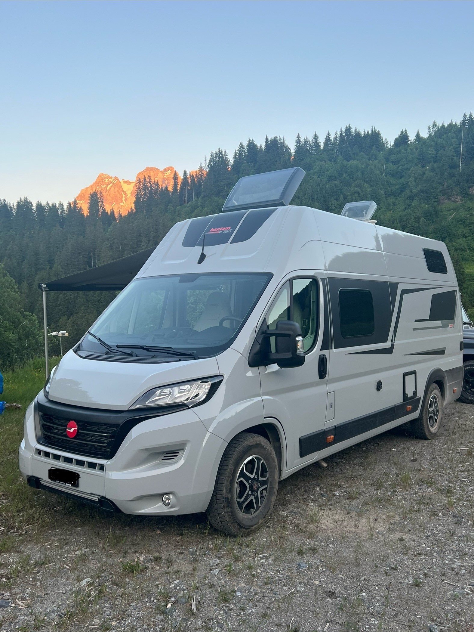 PILOTE V633M-image-0