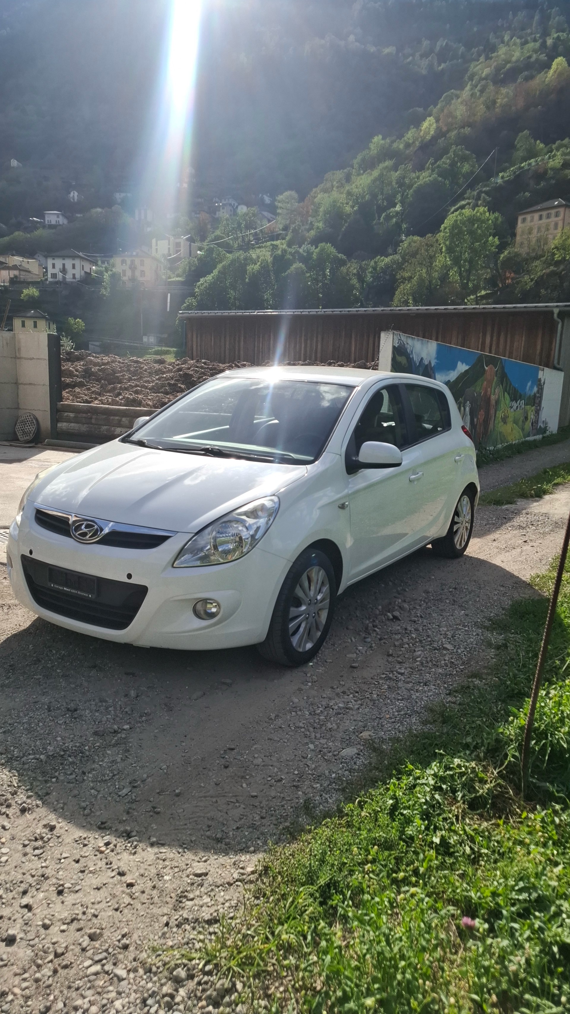 HYUNDAI 1.6 Premium-image-2