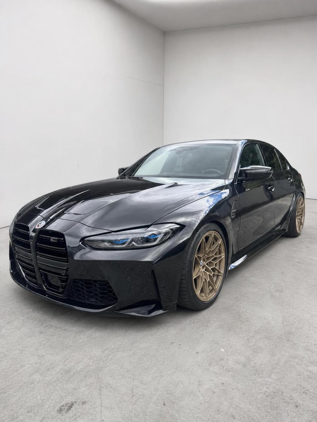 BMW M3 Competition M xDrive-image-2
