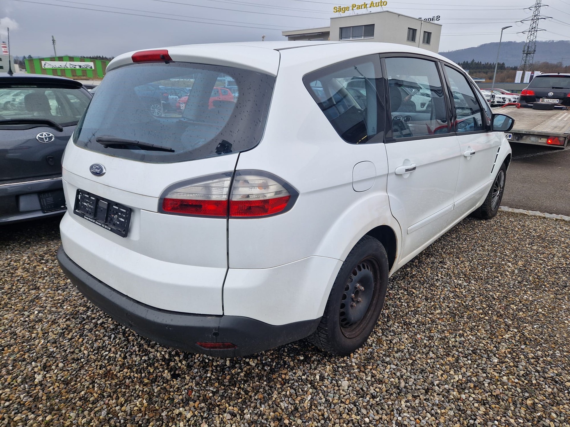 FORD S-Max 2.0i Titanium-image-3