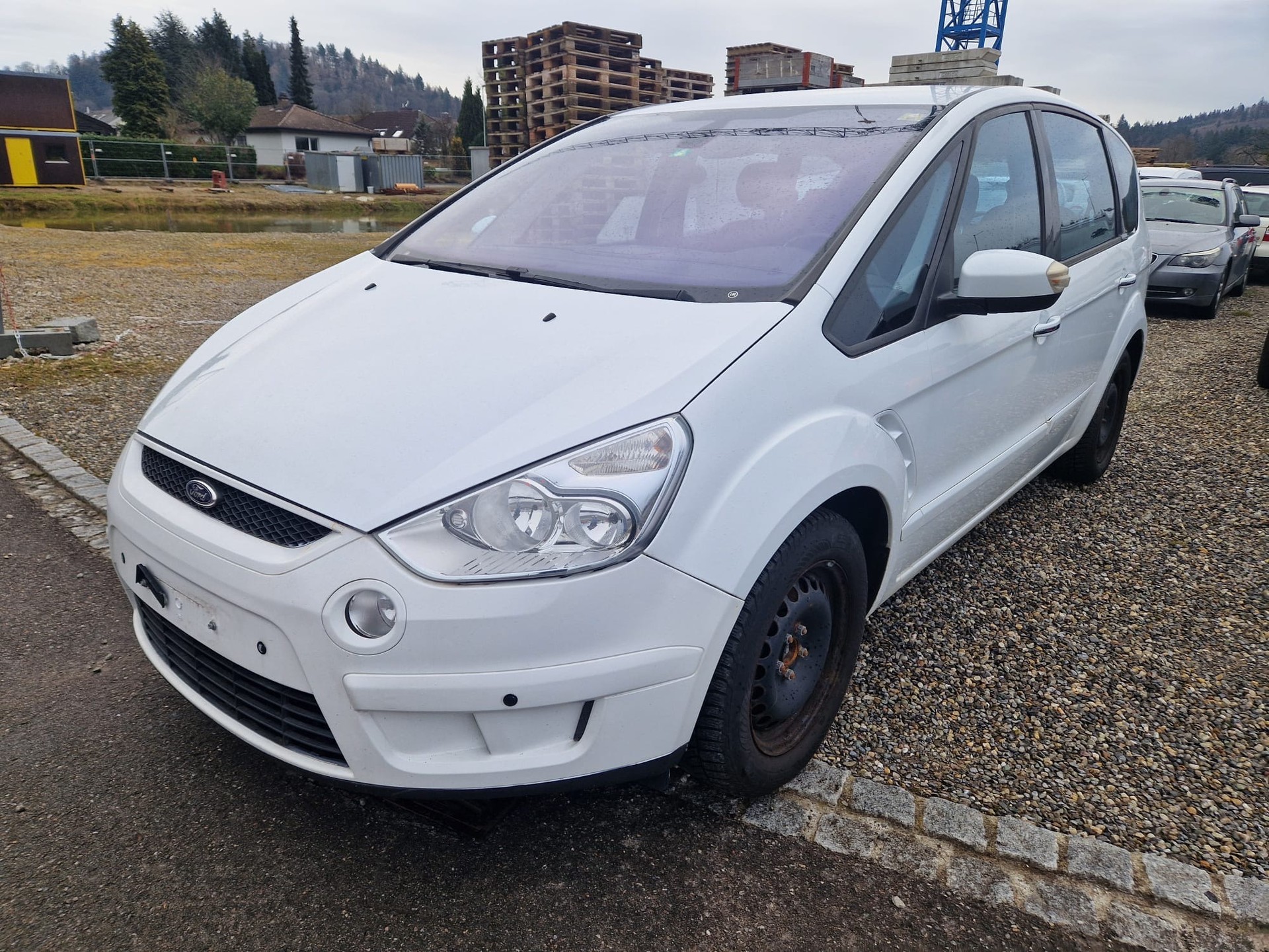 FORD S-Max 2.0i Titanium-image-2