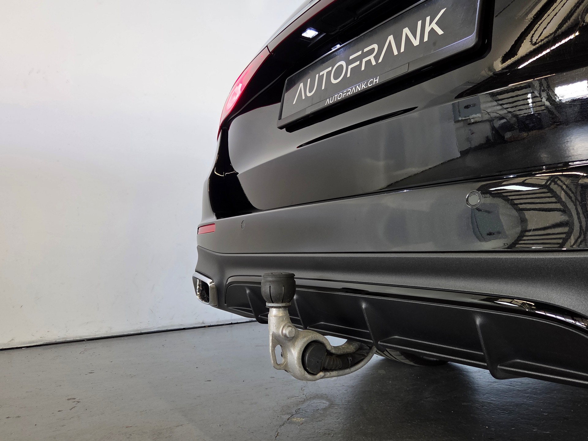 MERCEDES-BENZ E 450 d AMG Line 4matic Kombi-image-10